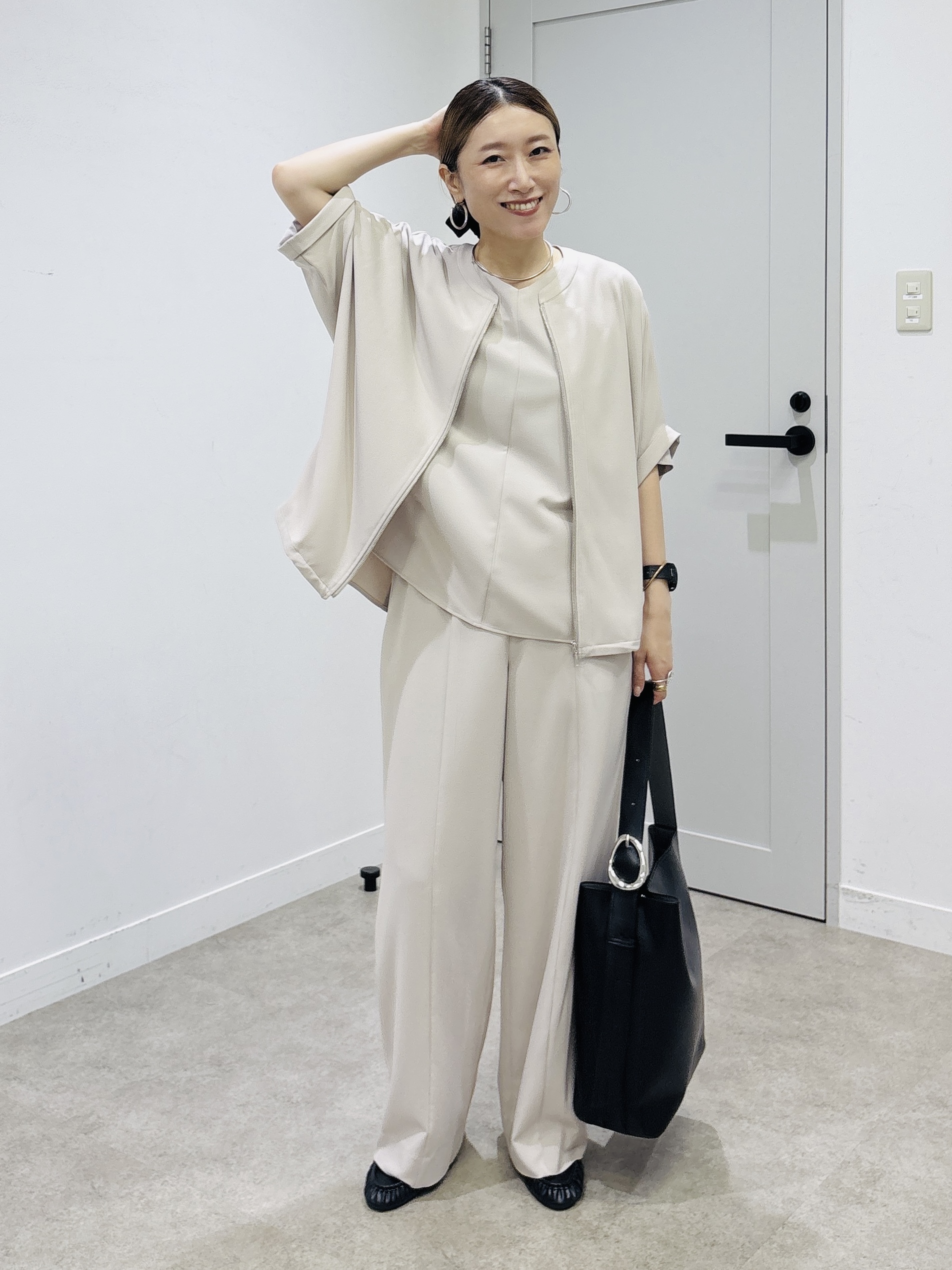 kotakiさんの「INDIVI｜【夏羽織り/着る日傘】ドルマンフォルムブルゾン」を使ったコーディネート