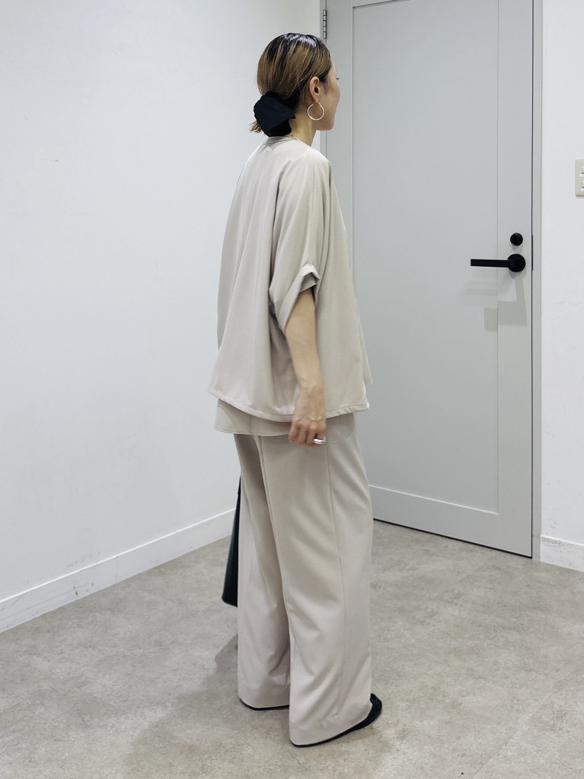 kotakiさんの「INDIVI｜【夏羽織り/着る日傘】ドルマンフォルムブルゾン」を使ったコーディネート