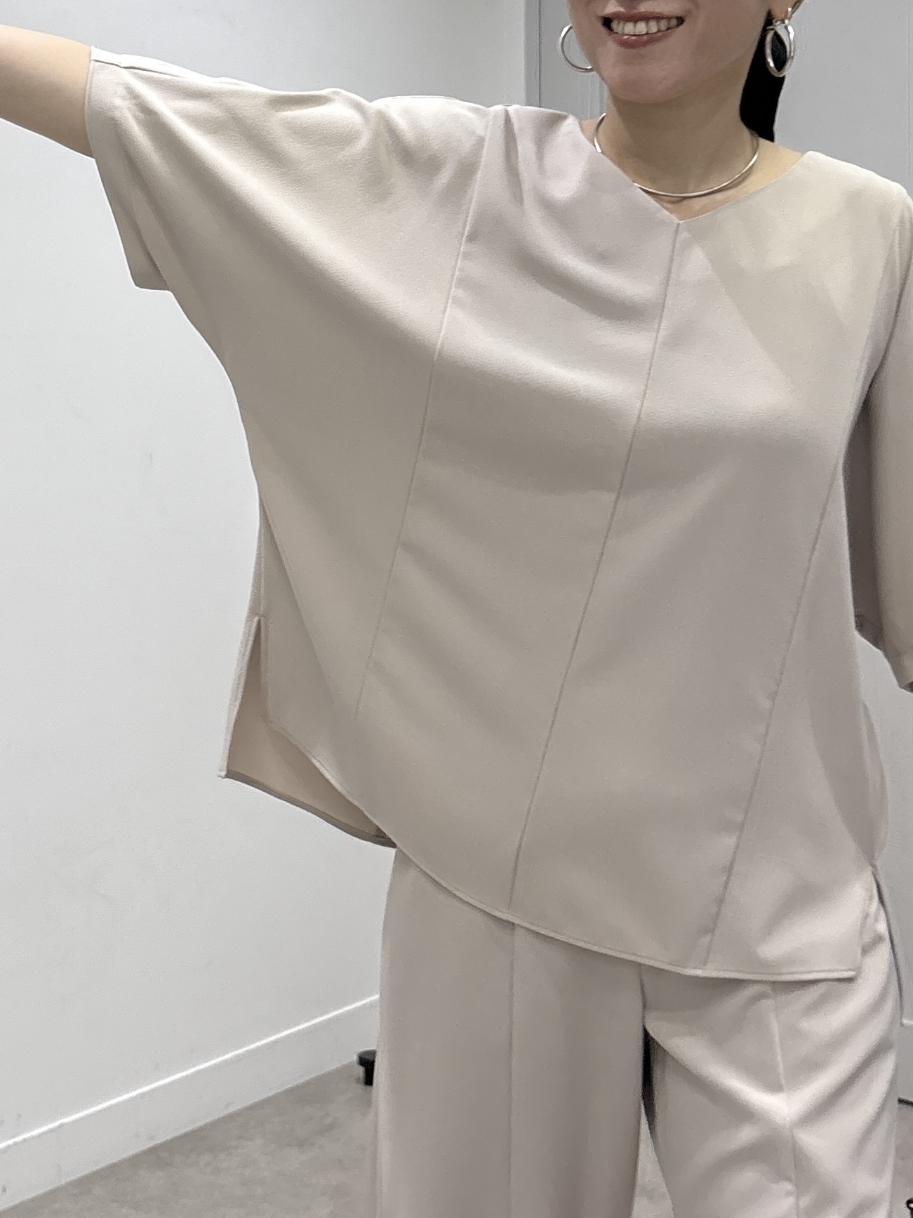 kotakiさんの「INDIVI｜【着る日傘】ドルマントップス」を使ったコーディネート