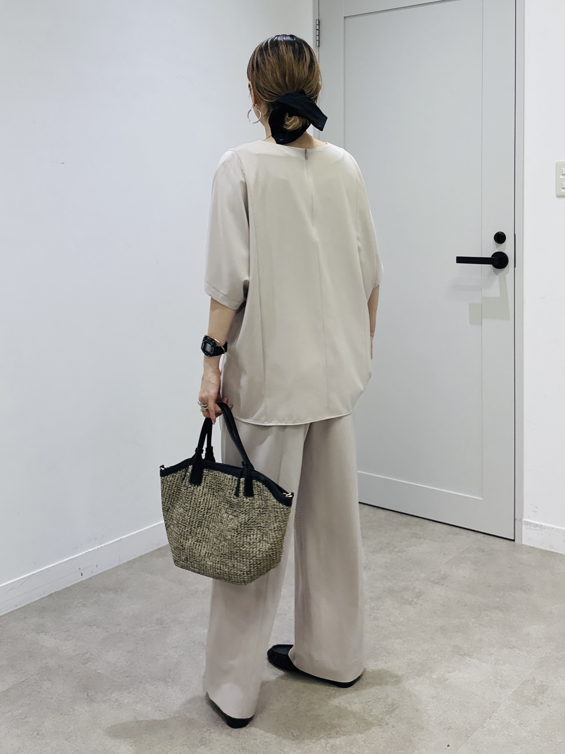 kotakiさんの「INDIVI｜【着る日傘】ドルマントップス」を使ったコーディネート