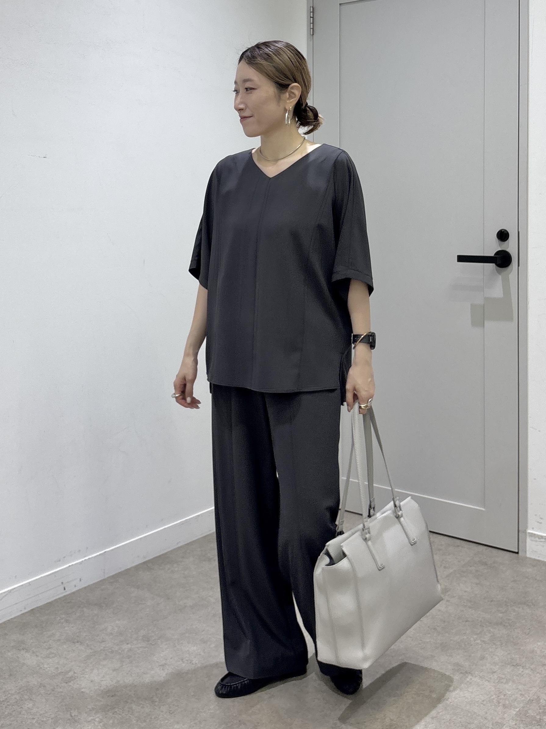kotakiさんの「INDIVI｜【着る日傘】ドルマントップス」を使ったコーディネート