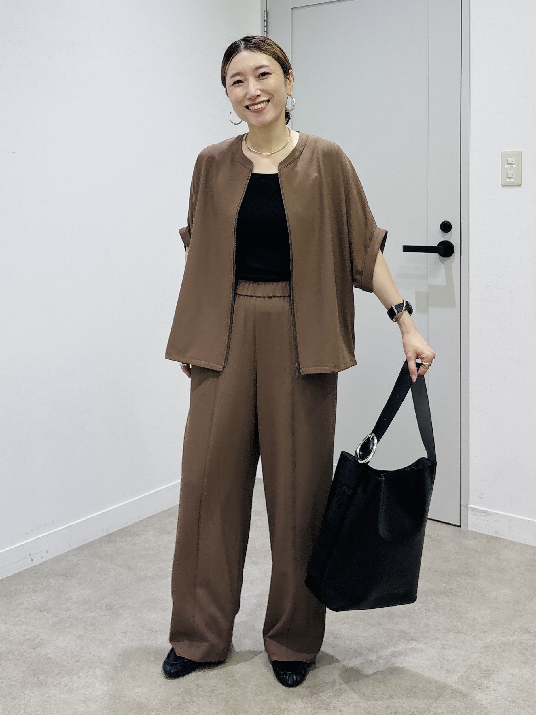 kotakiさんの「INDIVI｜【着る日傘】ドルマンフォルムブルゾン」を使ったコーディネート