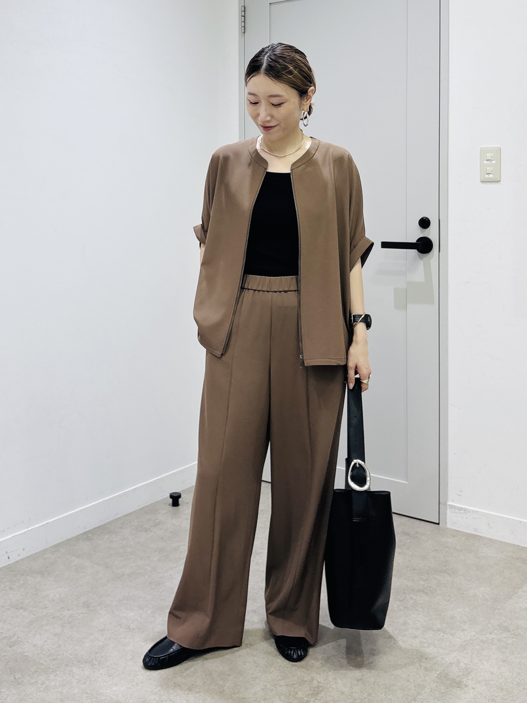 kotakiさんの「INDIVI｜【着る日傘】ドルマンフォルムブルゾン」を使ったコーディネート