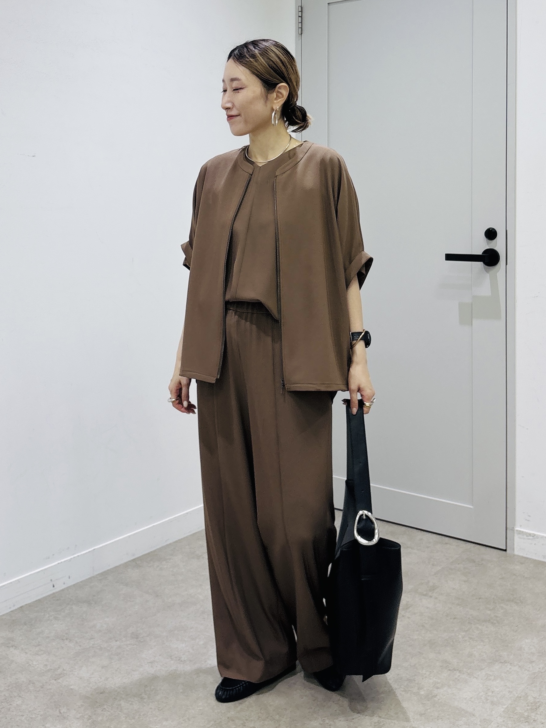 kotakiさんの「INDIVI｜【着る日傘】ドルマンフォルムブルゾン」を使ったコーディネート