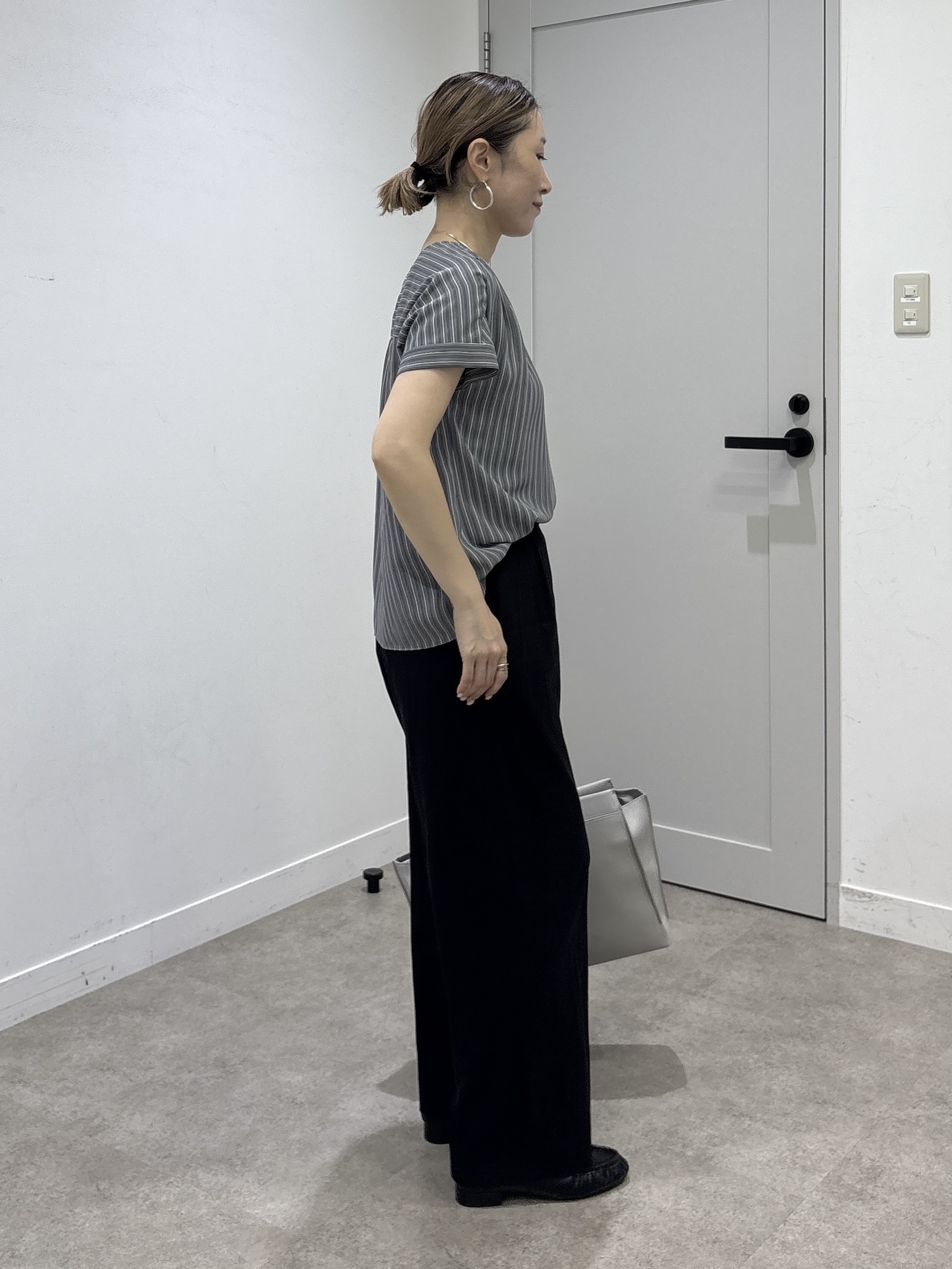 kotakiさんの「INDIVI｜【清涼感／UVケア／接触冷感】Vネックストライプブラウス」を使ったコーディネート