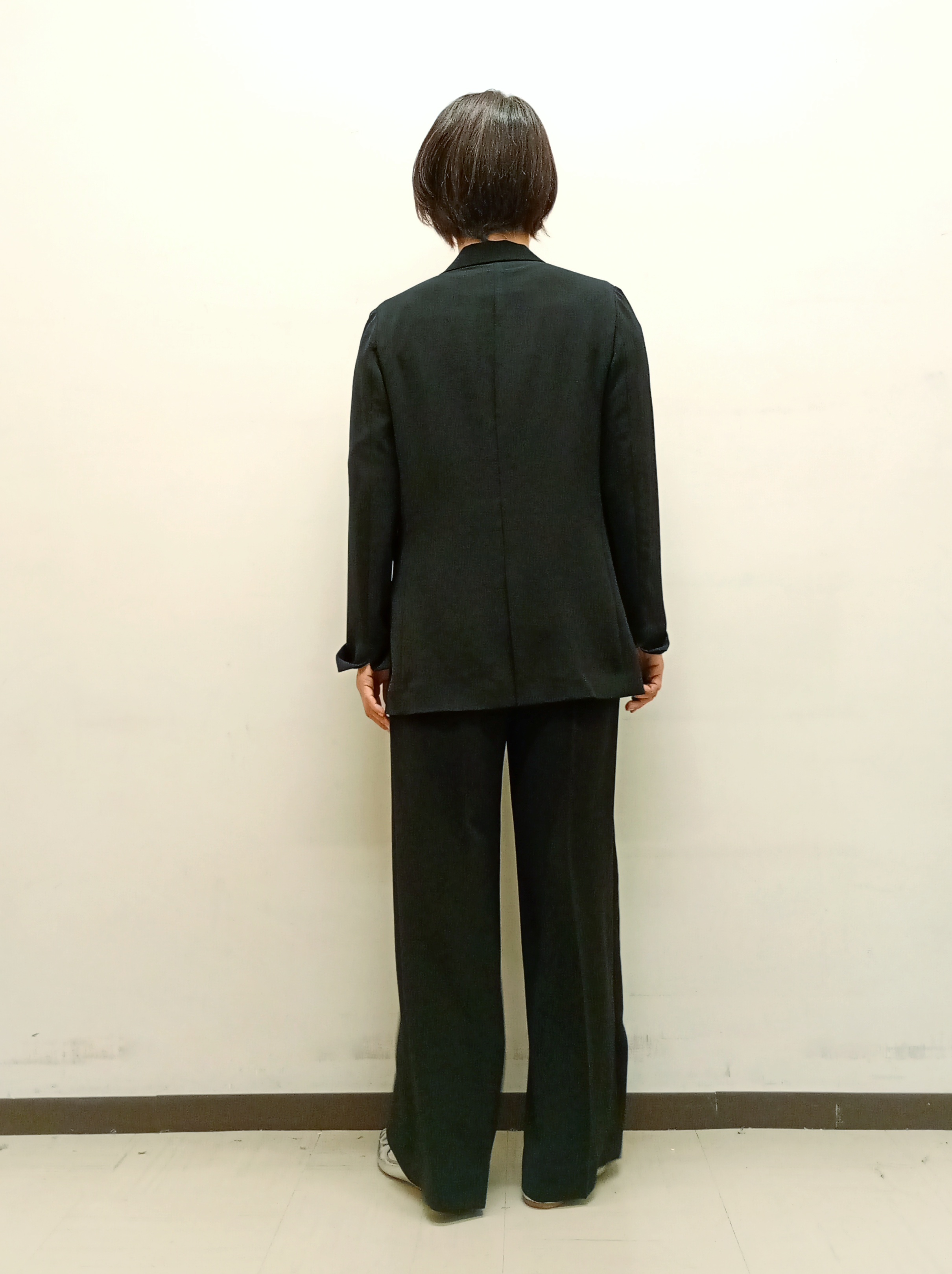 Kさんの「INDIVI｜【洗える／UVケア／SETUP可】着る日傘ワイドパンツ」を使ったコーディネート