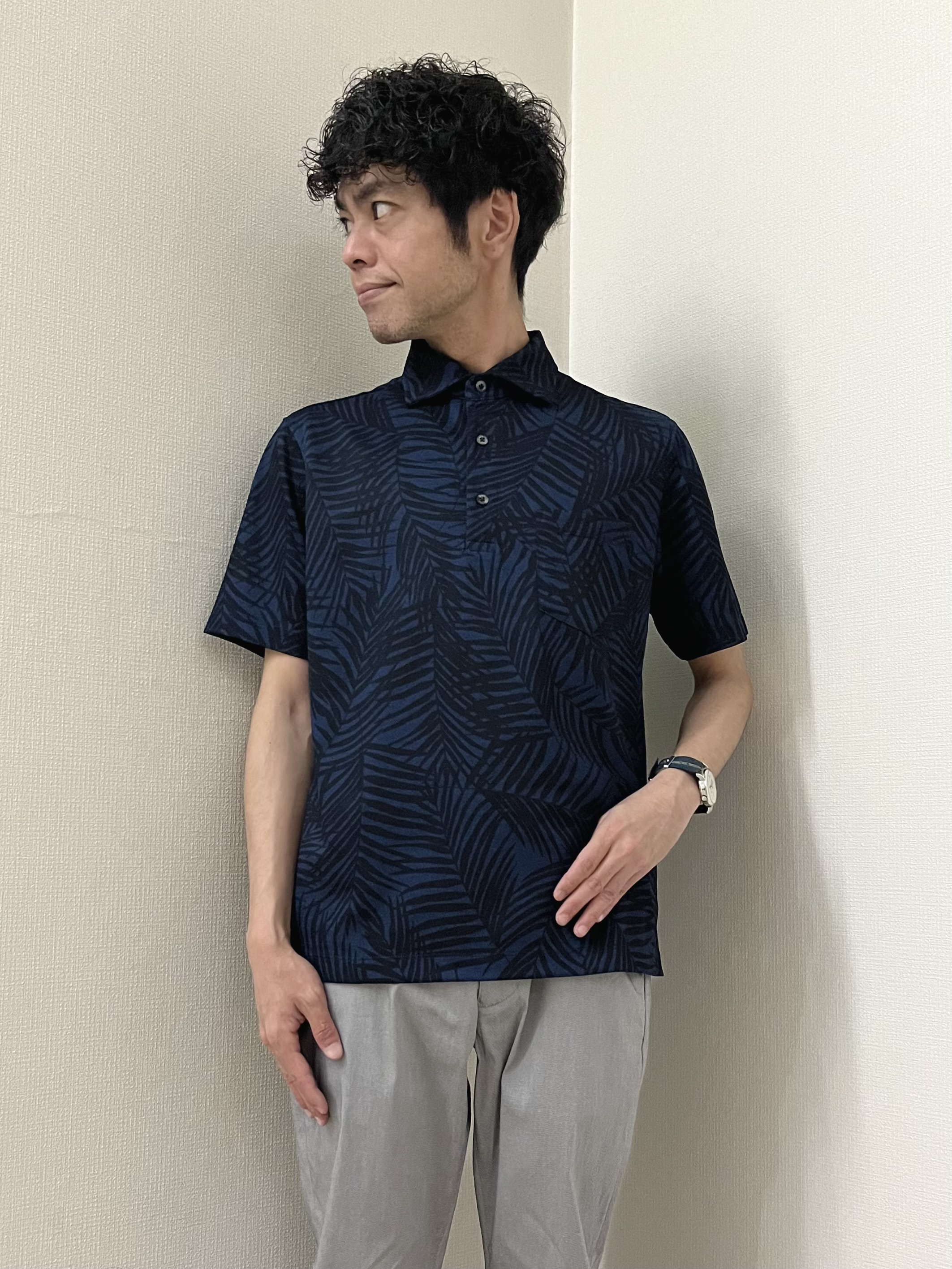 URAさんの「TAKEO KIKUCHI｜リーフ柄ポロシャツ」を使ったコーディネート