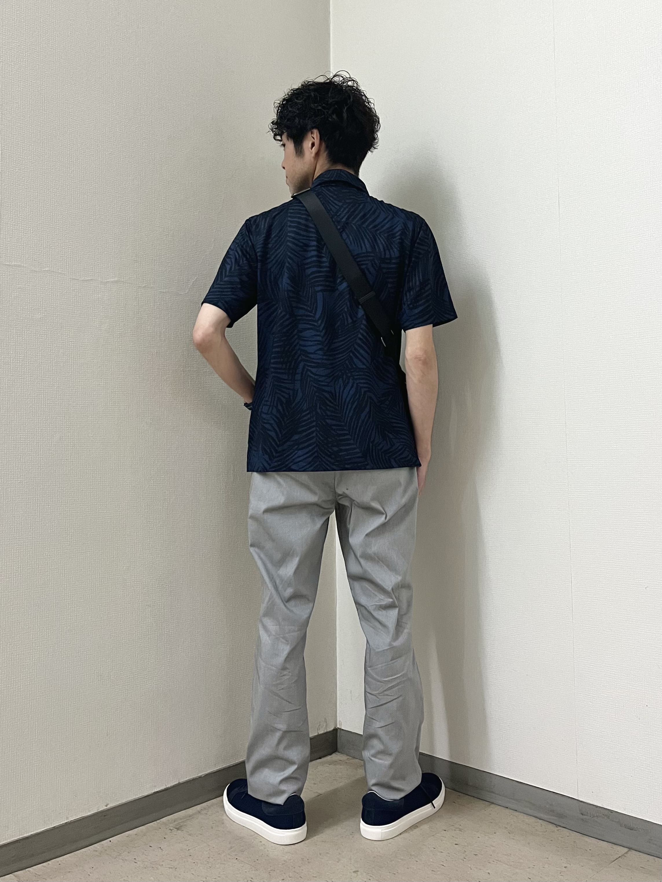 URAさんの「TAKEO KIKUCHI｜リーフ柄ポロシャツ」を使ったコーディネート