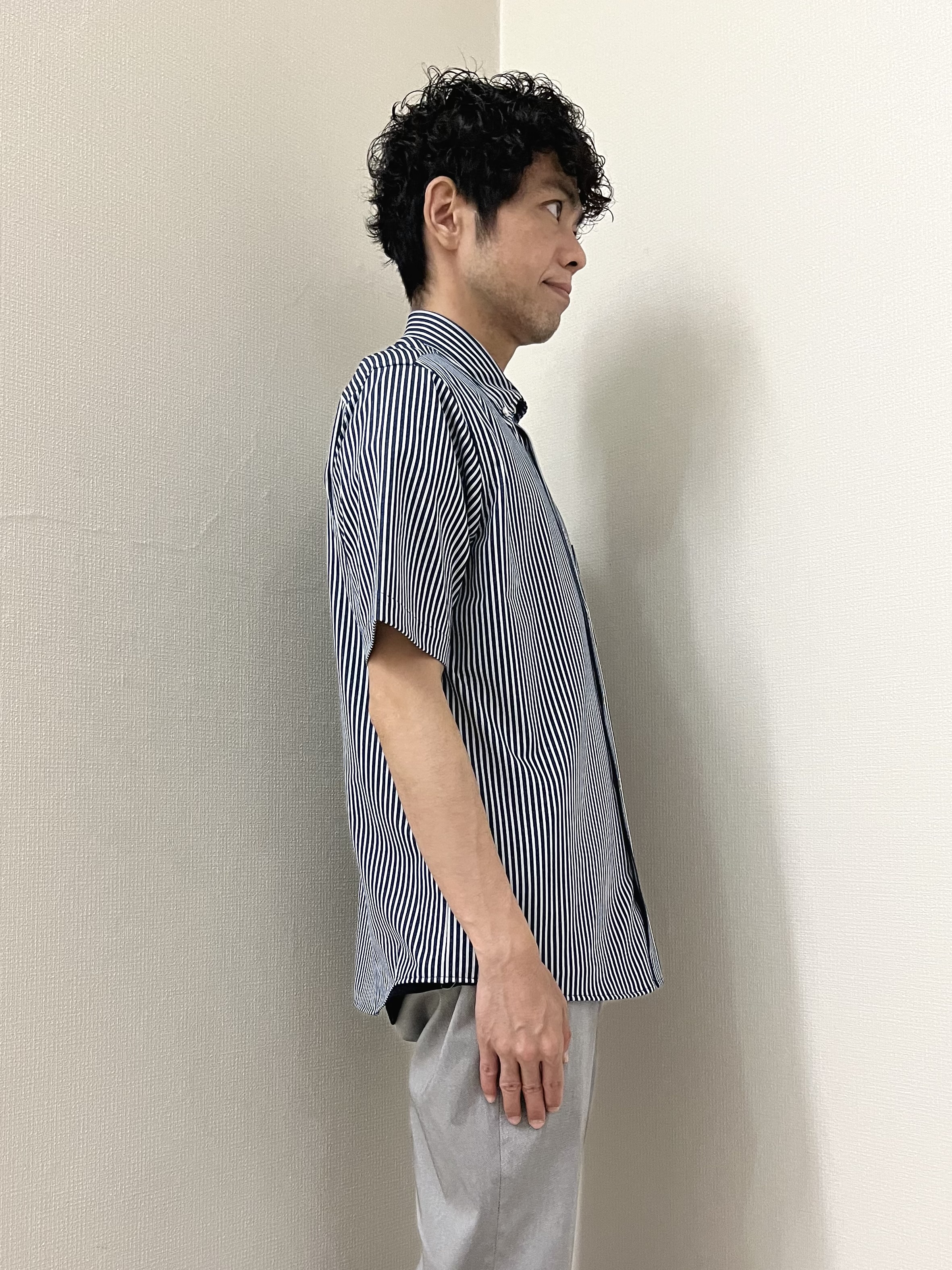 URAさんの「TAKEO KIKUCHI｜【接触冷感】ジャージストライプ シャツ」を使ったコーディネート