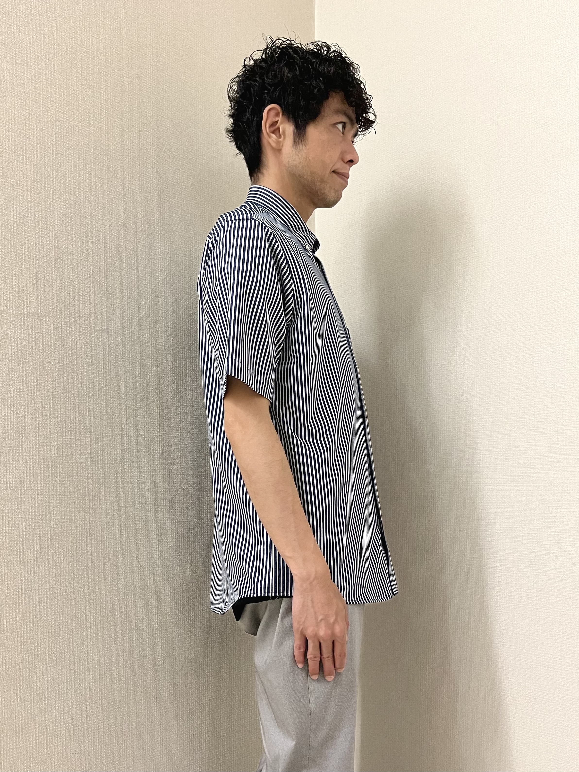 URAさんの「TAKEO KIKUCHI｜【接触冷感】ジャージストライプ シャツ」を使ったコーディネート