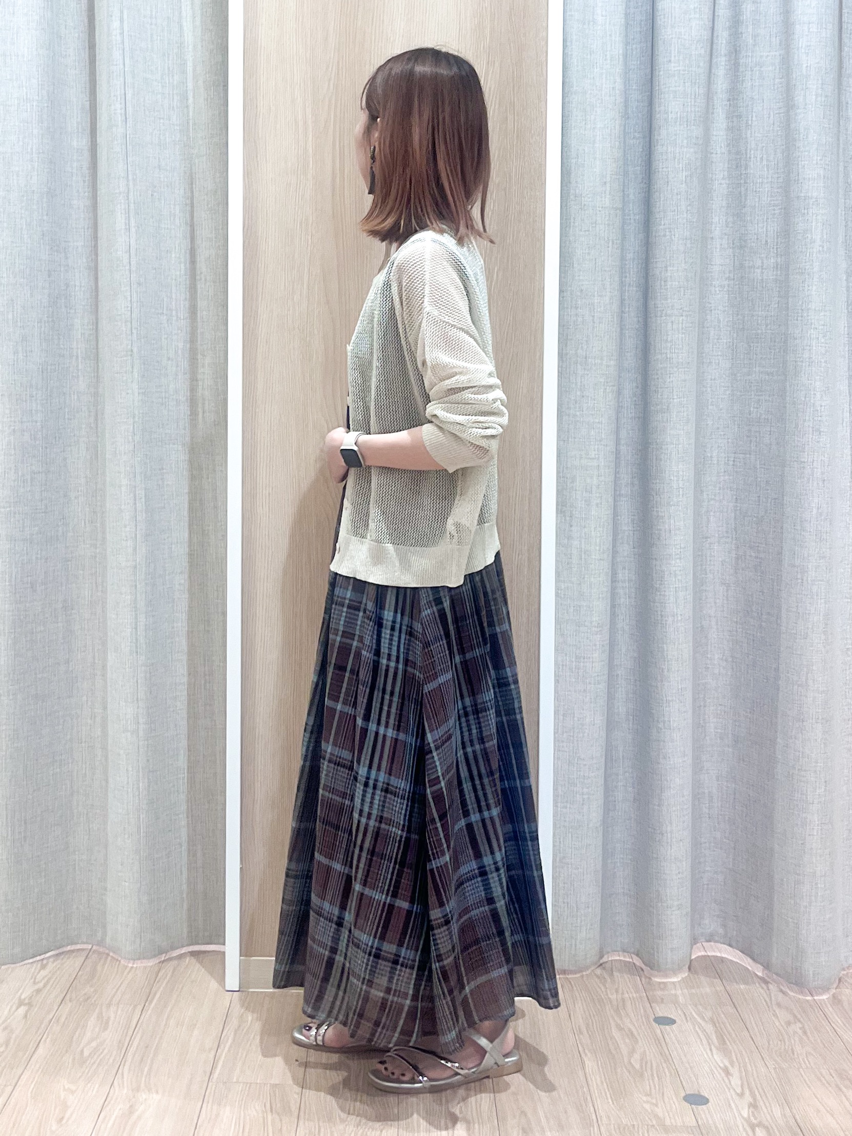 みーちゃんさんの「grove｜【貴島明日香さん着用】ラメメッシュキーネックカーディガン」を使ったコーディネート