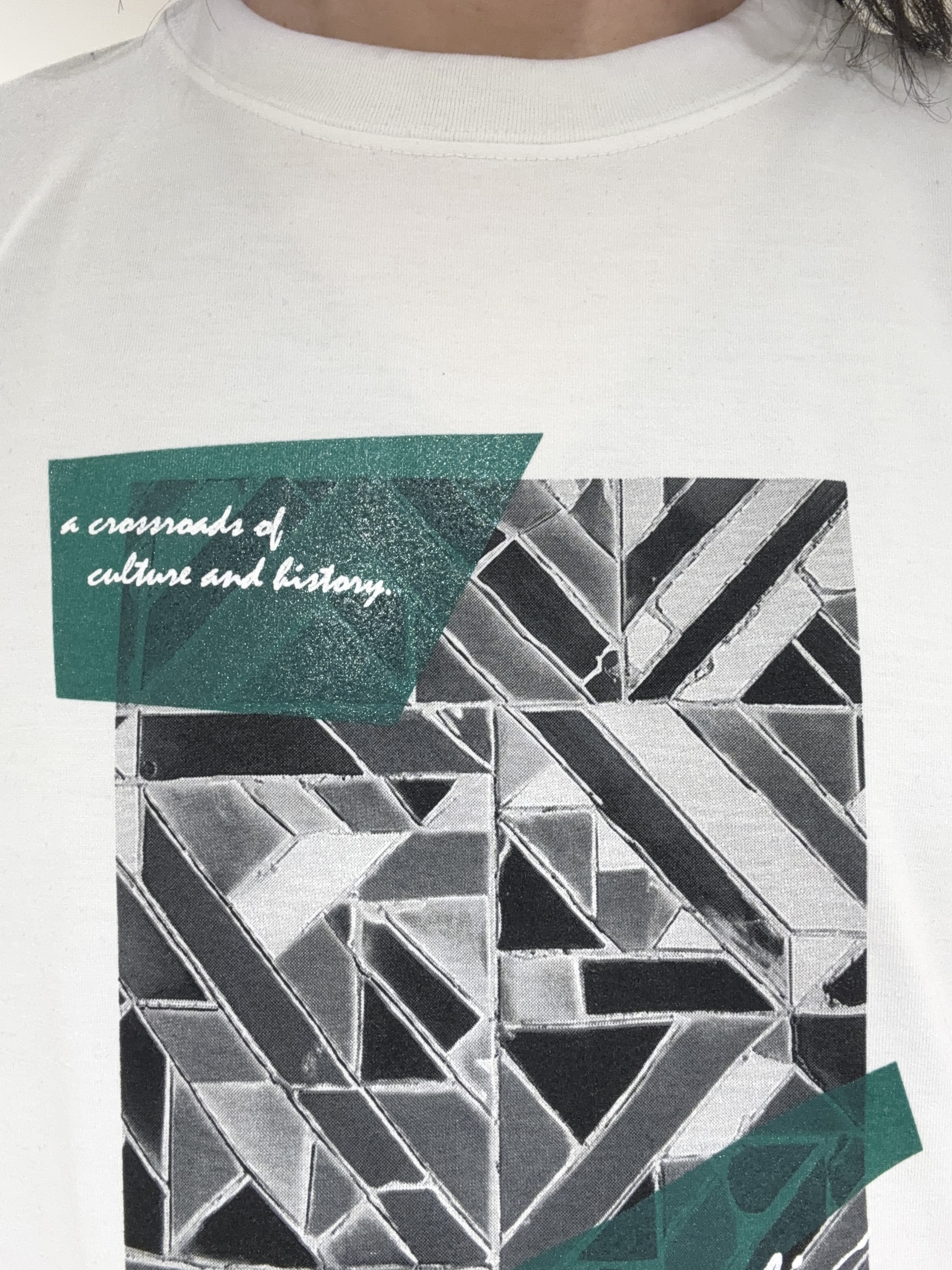 及川さんの「TAKEO KIKUCHI｜モノクロタイルTシャツ」を使ったコーディネート