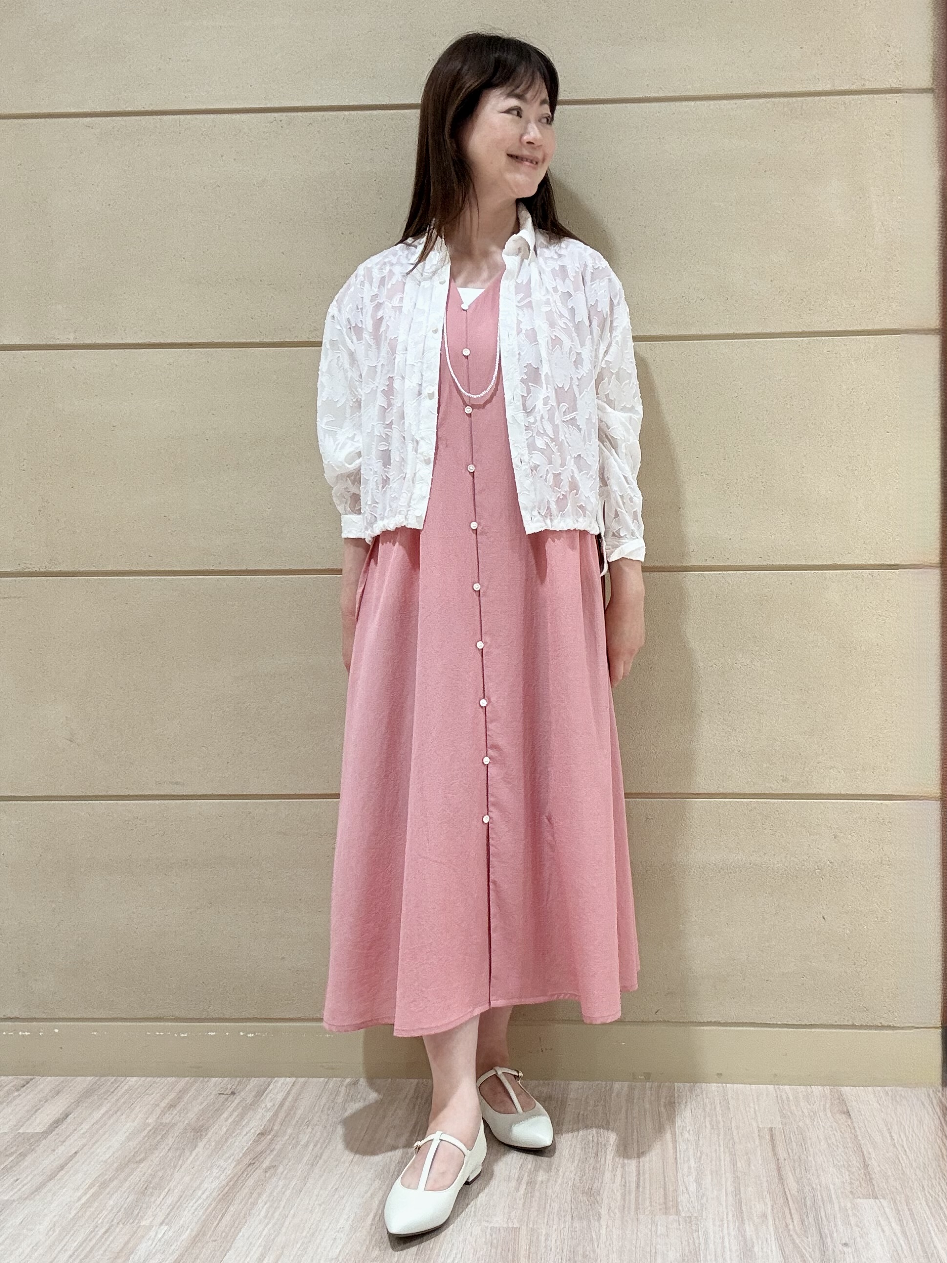 Marさんの「Reflect｜【通気性あり／涼しい／マシンウォッシャブル】フロントボタンワンピース」を使ったコーディネート