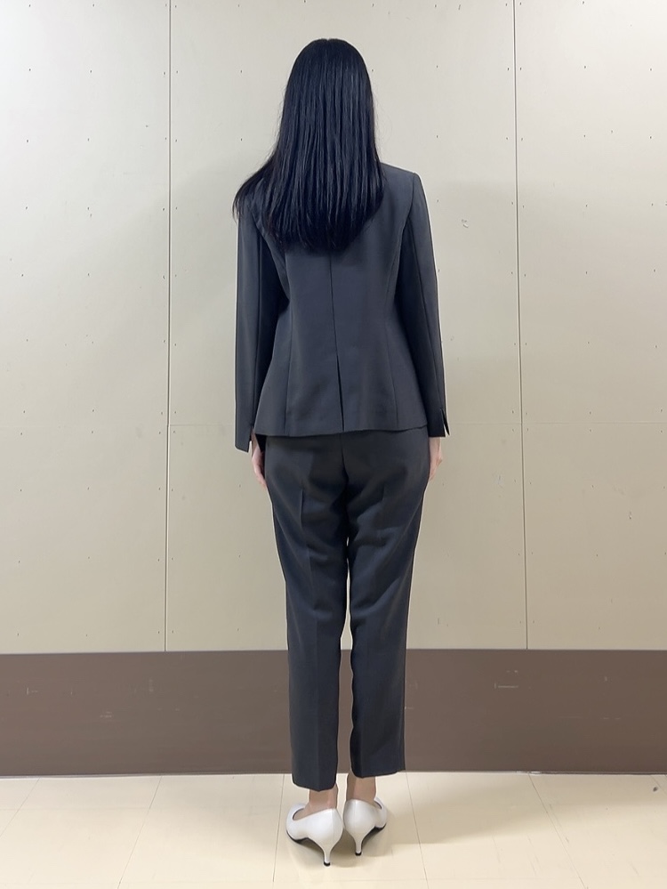 sechiさんの「UNTITLED｜【セットアップ可/UV/接触冷感】エアリーノーカラージャケット」を使ったコーディネート