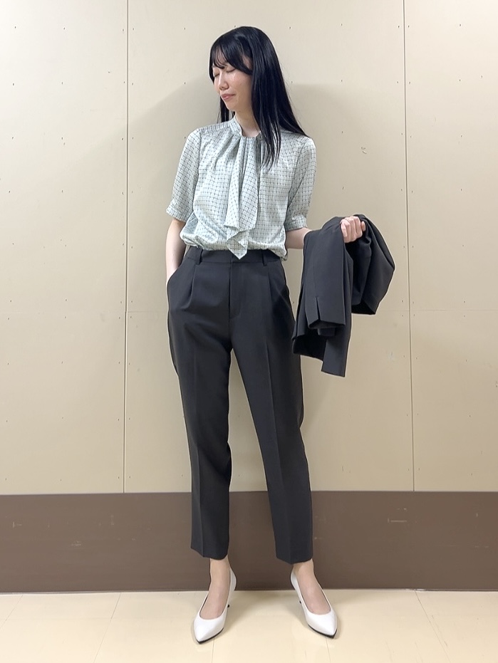sechiさんの「UNTITLED｜【セットアップ可/UV/接触冷感】エアリーノーカラージャケット」を使ったコーディネート