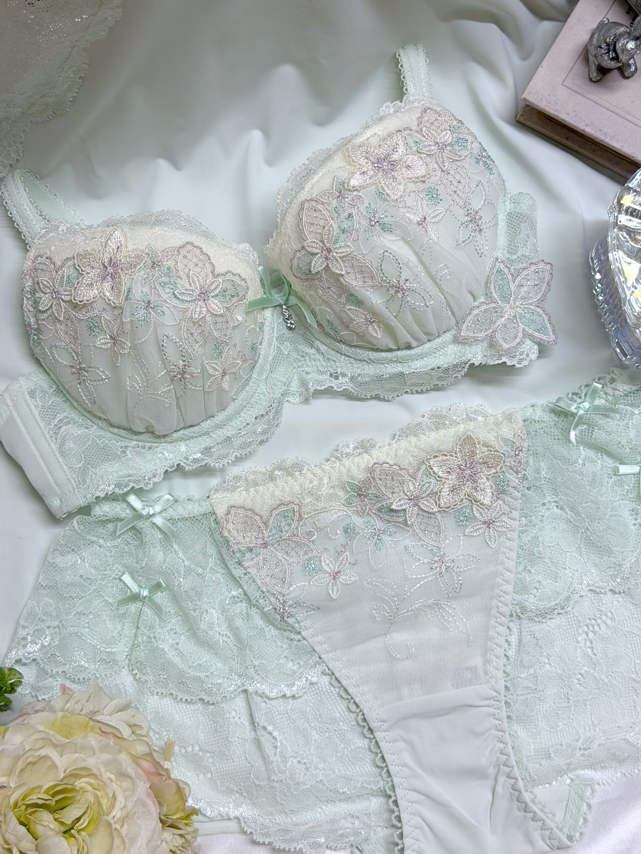 cocoさんの「Risa Magli｜エステル ブラジャー （B－C） ＜Sweet Rich（スウィートリッチ）＞」を使ったコーディネート