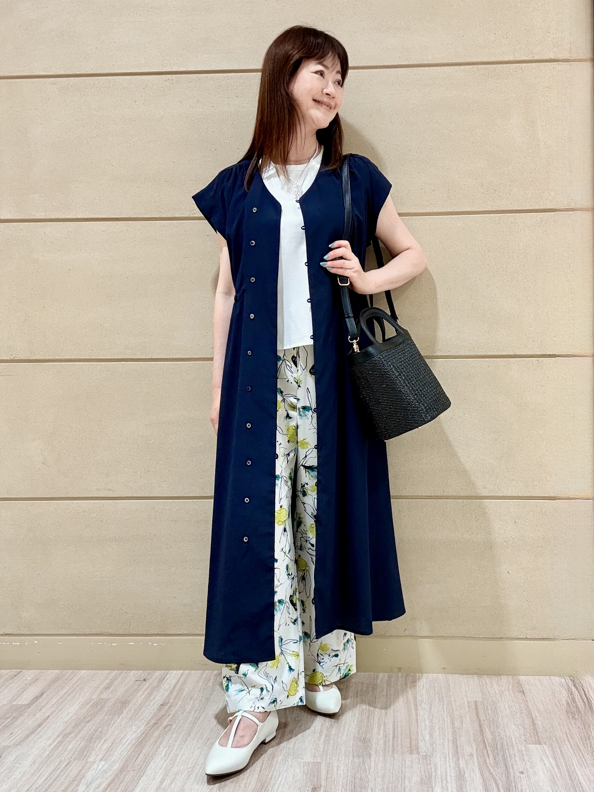 Marさんの「Reflect｜【通気性あり／涼しい／マシンウォッシャブル】フロントボタンワンピース」を使ったコーディネート