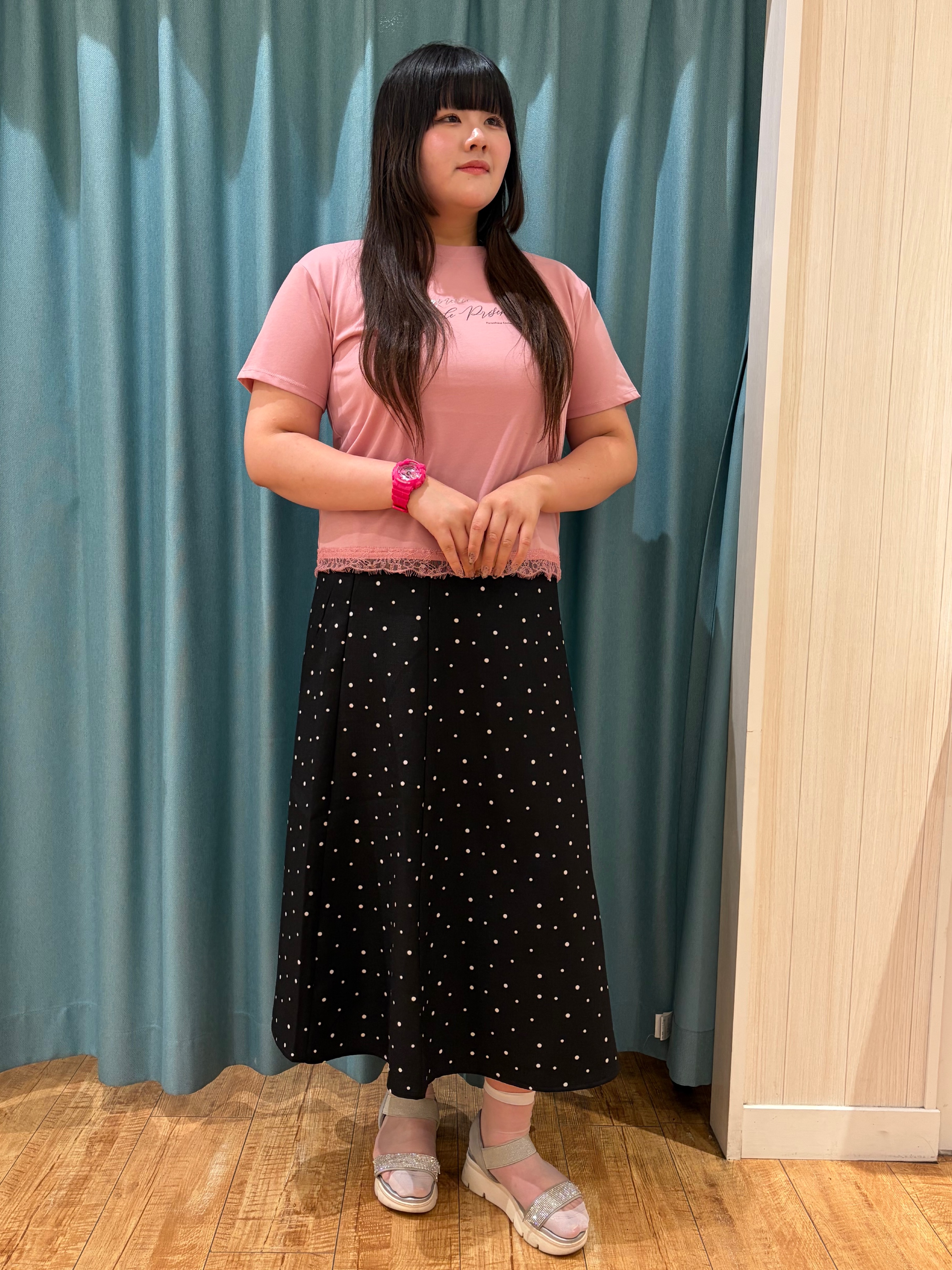 うりさんの「SHOO･LA･RUE｜【S-LL】涼し気な ドット柄 麻調フレアスカート」を使ったコーディネート
