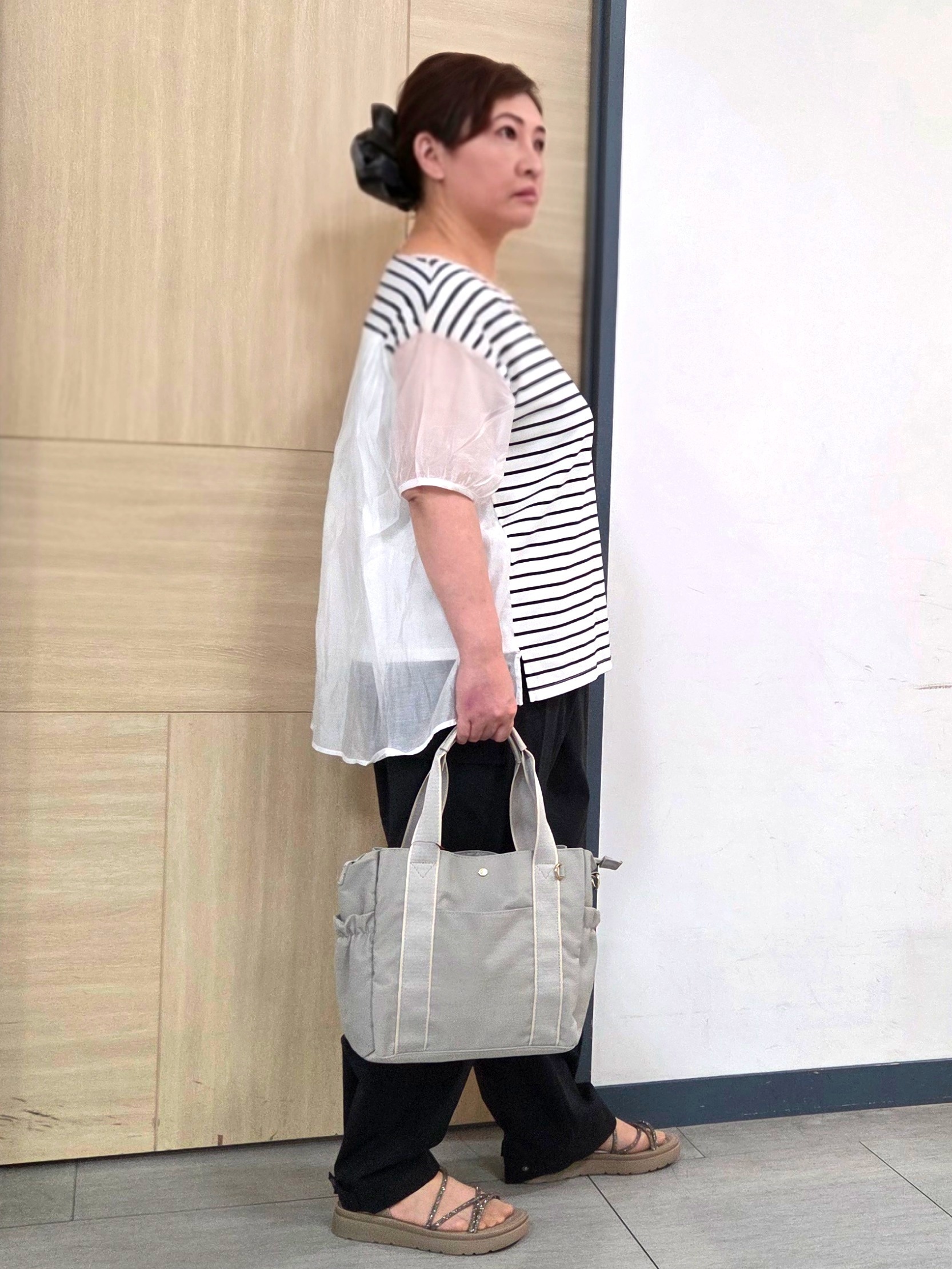 にゃみさんの「grove｜【貴島明日香さん着用/UVカット】体型カバー叶う、バックプリーツTシャツ」を使ったコーディネート