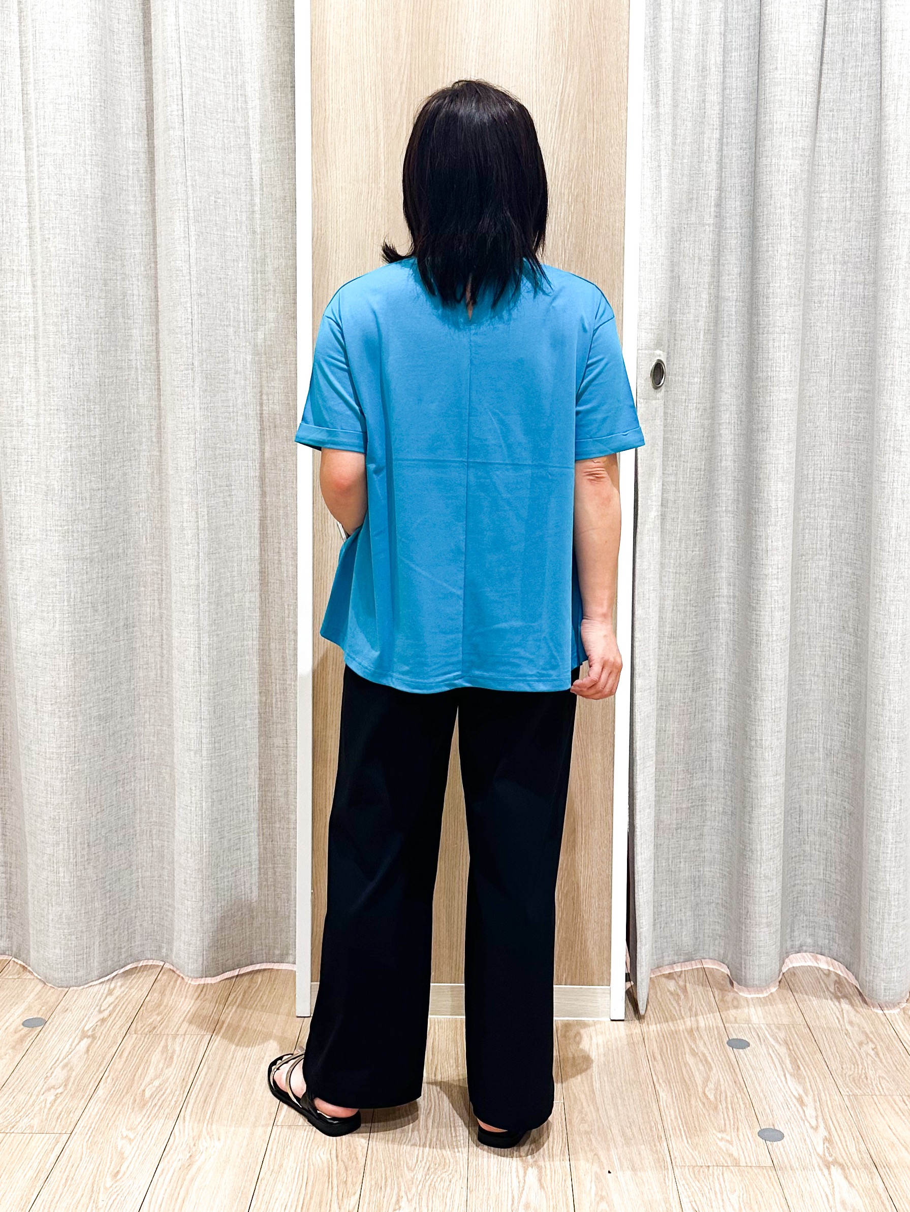 naoさんの「grove｜【遮熱／吸水速乾／接触冷感／UVカット】フレアシルエットTシャツ」を使ったコーディネート