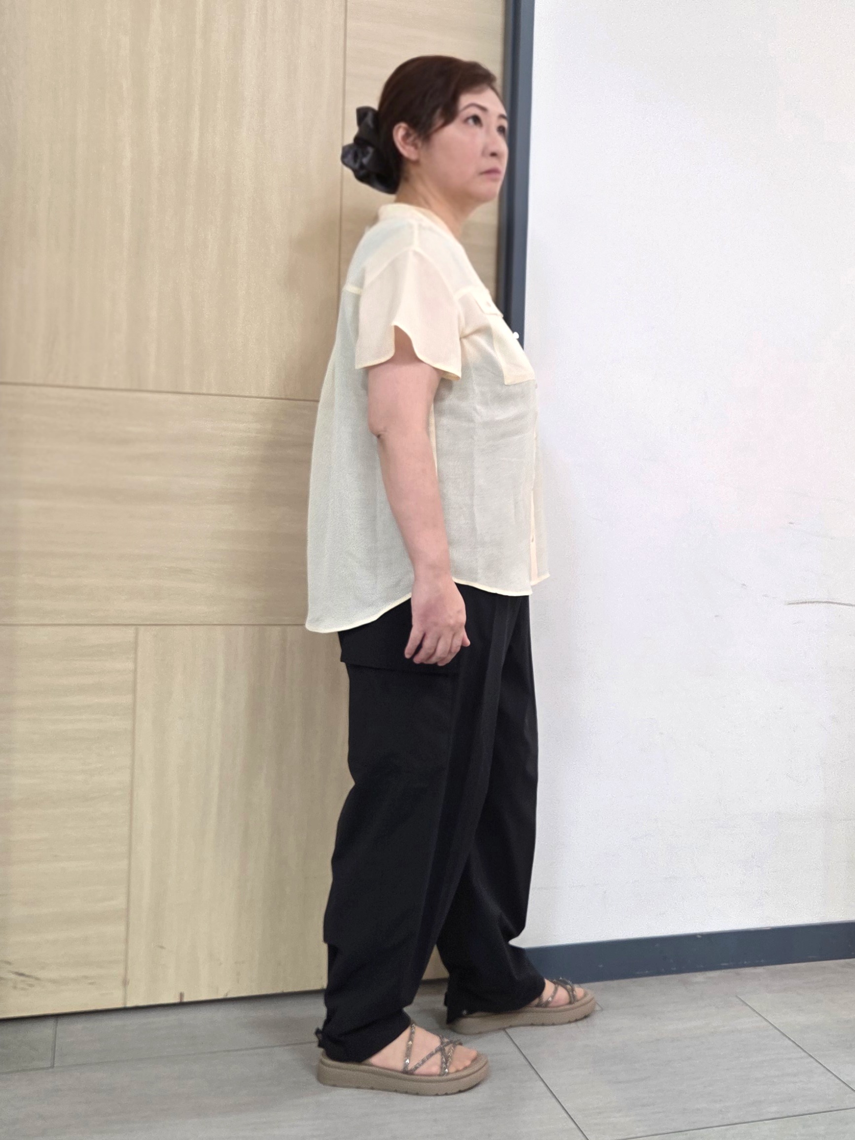 にゃみさんの「grove｜【洗濯機OK・ひんやり/SETUP可】シワになりにくい、フレアスリーブブラウス」を使ったコーディネート