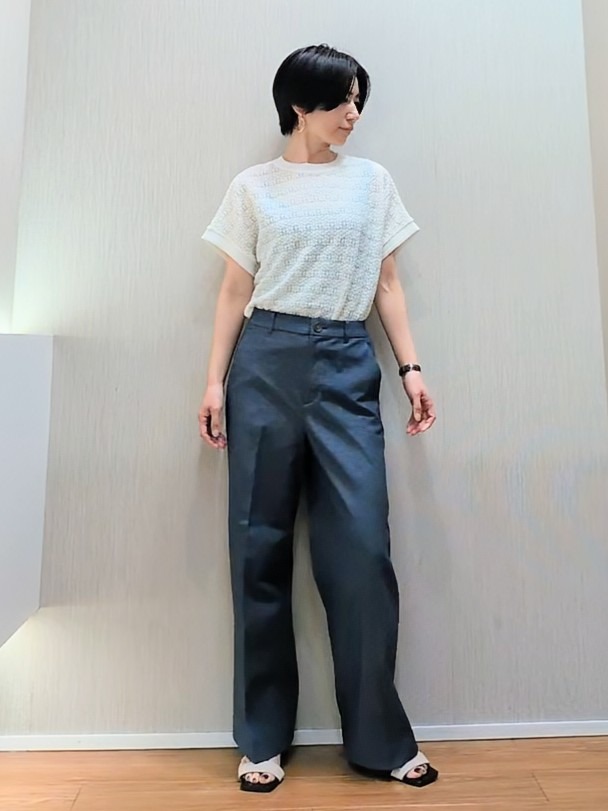 ミズタさんの「UNTITLED｜【セットアップ可/接触冷感/通気性】ドライシアーVネックジレ」を使ったコーディネート
