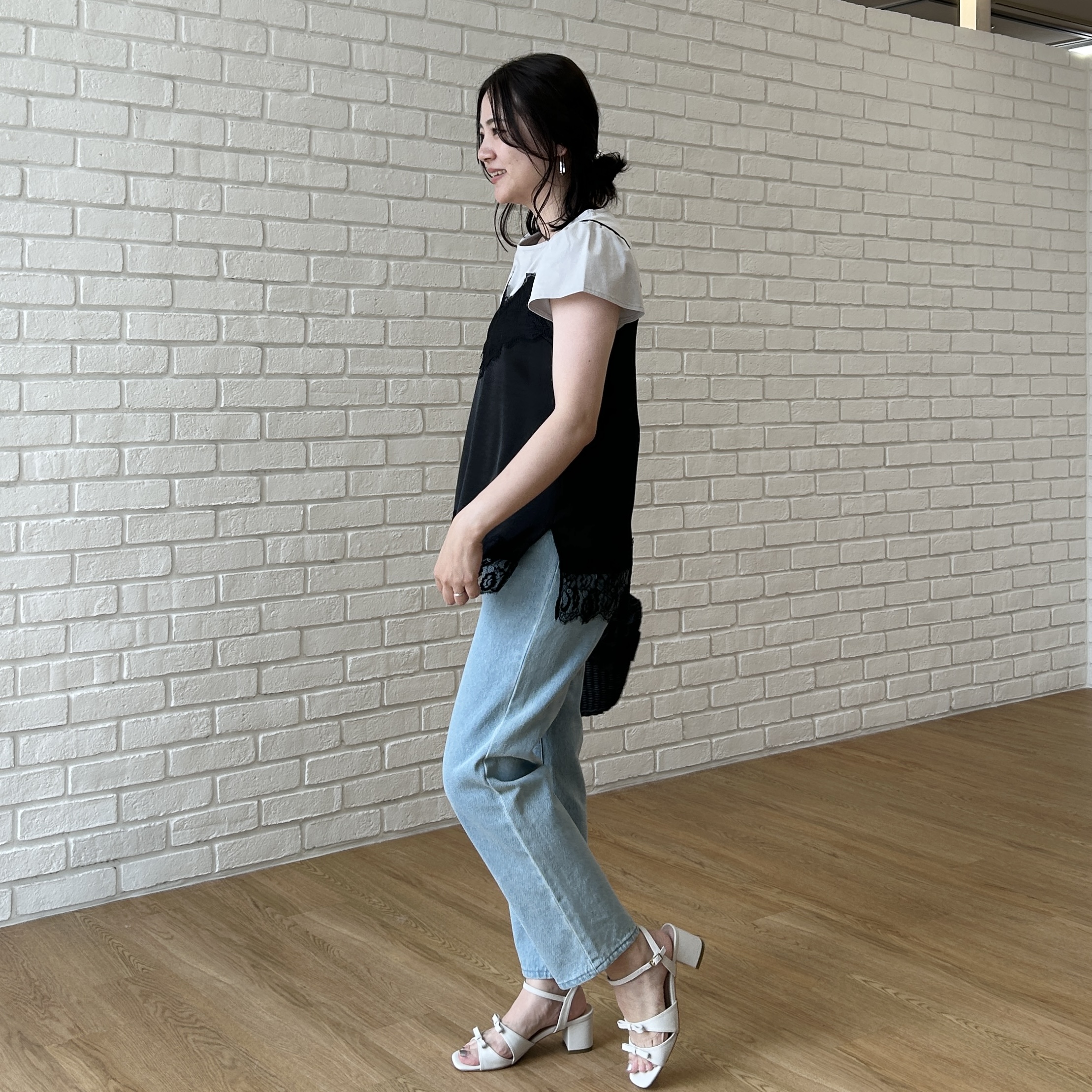 shinoさんの「Couture brooch｜カームサテンレースキャミ」を使ったコーディネート