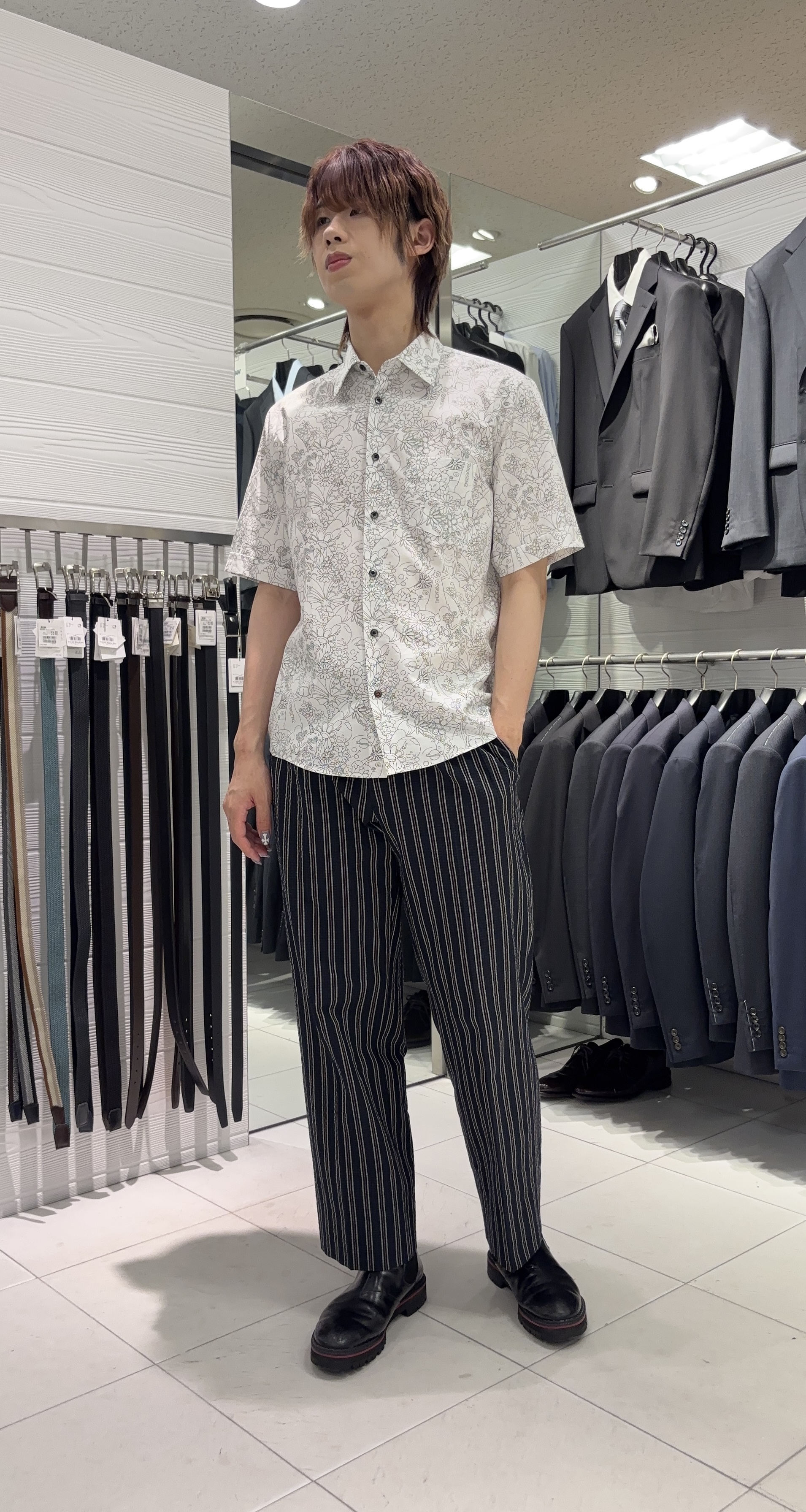 こうへいさんの「TAKEO KIKUCHI｜【BOWLER HAT LABEL】サッカーストライプ ダブルジャケット」を使ったコーディネート