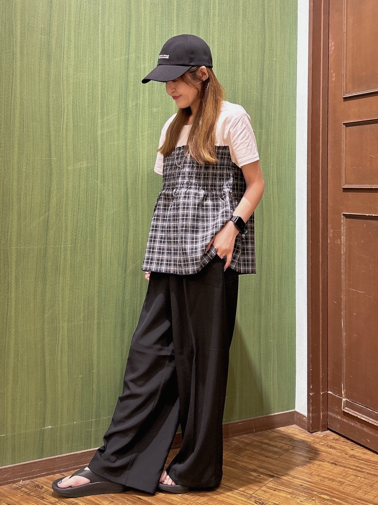 かおりさんの「SHOO･LA･RUE｜【S-LL/洗濯機可】着るだけサマ見え 柄アソートビスチェ風ドッキングTシャツ」を使ったコーディネート