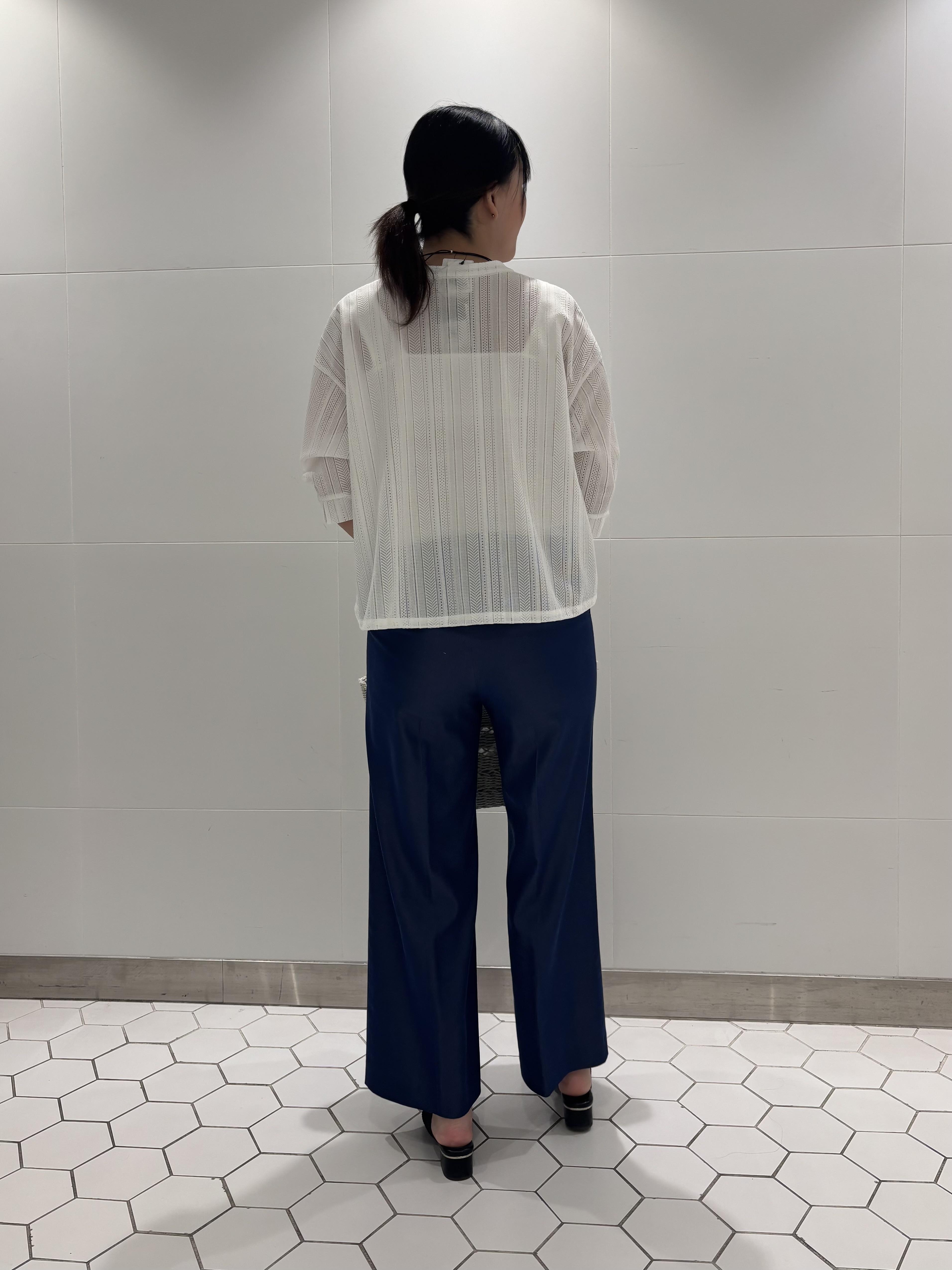 koharuさんの「INDIVI｜【さらっと素材／洗える】キカレースブラウス」を使ったコーディネート