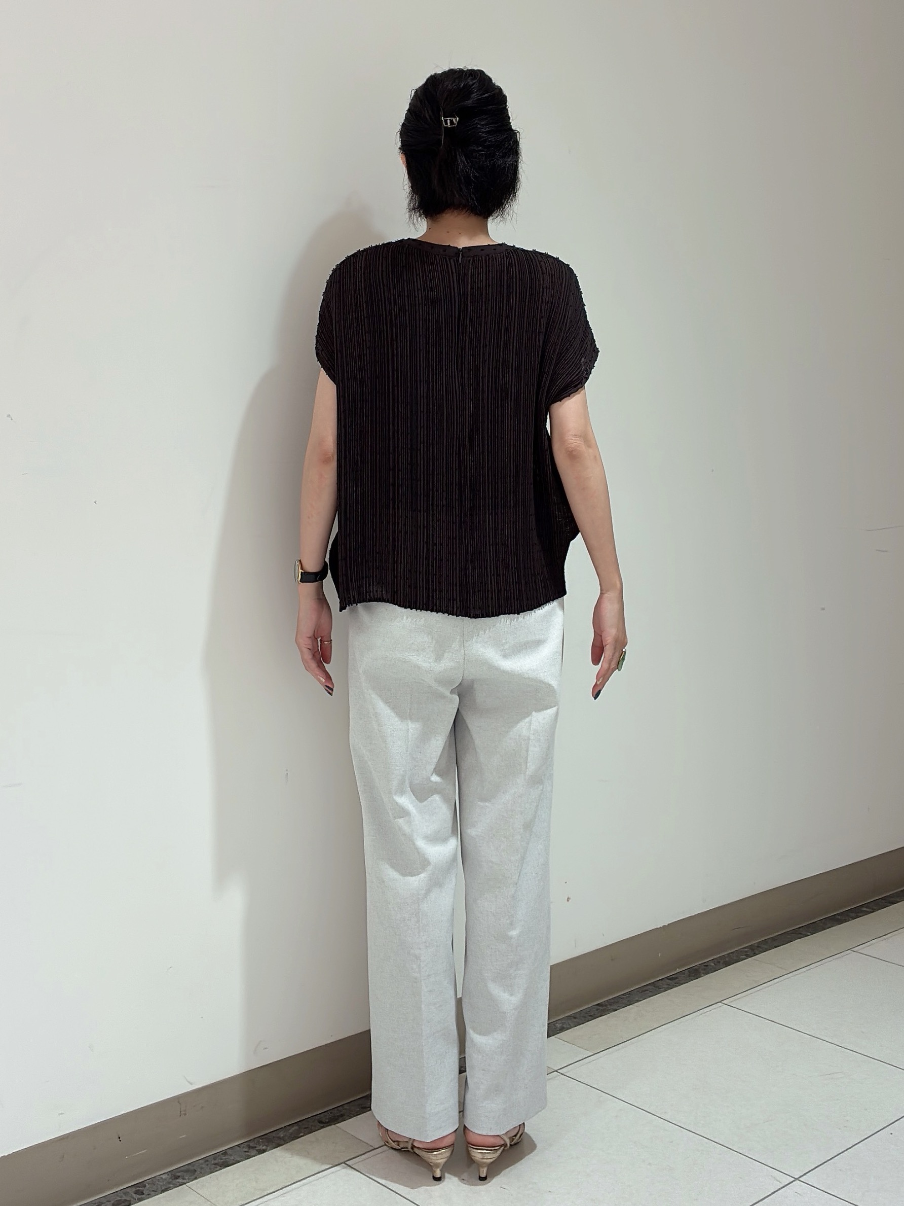 環さんの「UNTITLED｜【1枚で着映える】ドットジャガードブラウス」を使ったコーディネート