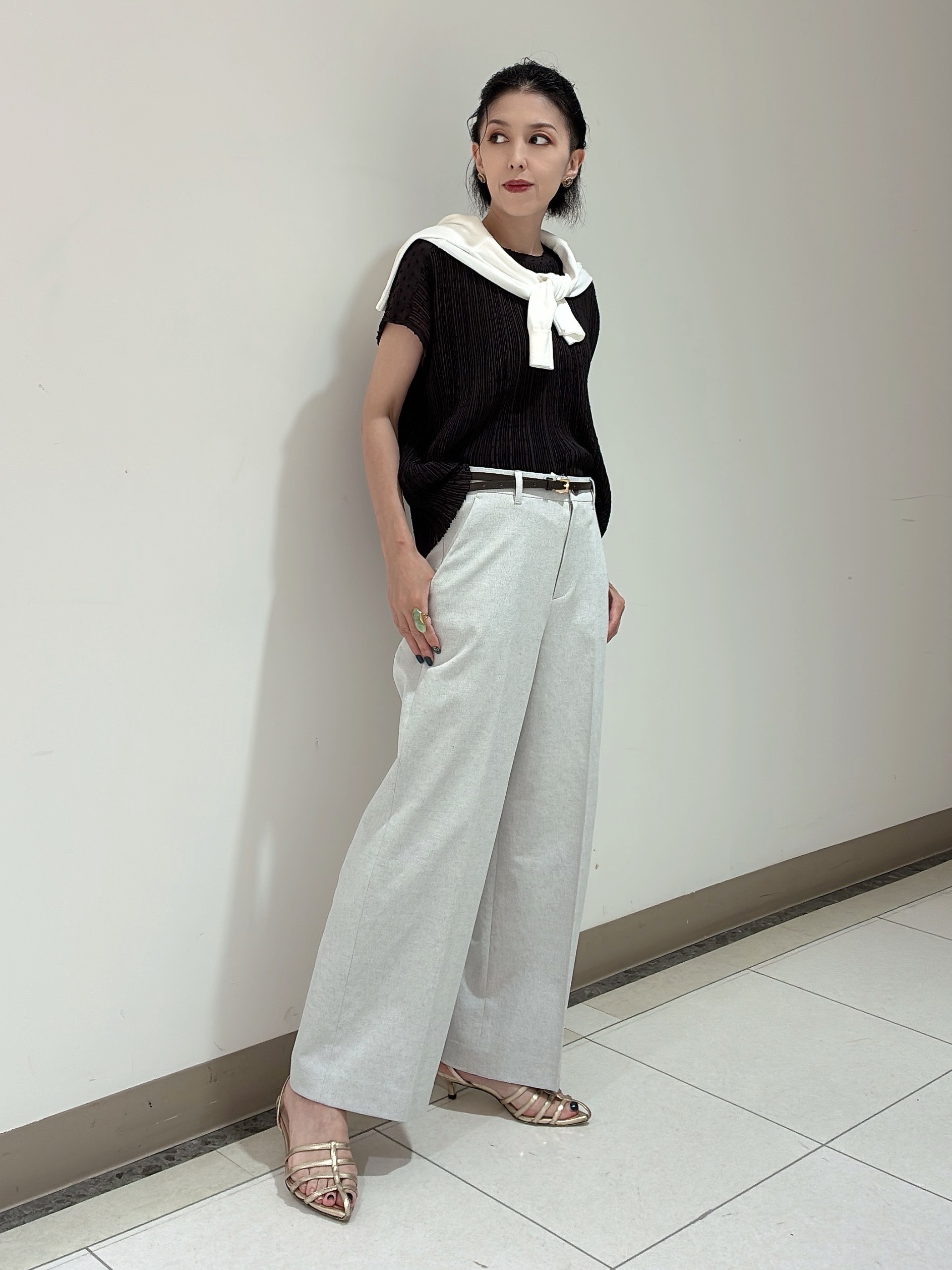 環さんの「UNTITLED｜【1枚で着映える】ドットジャガードブラウス」を使ったコーディネート