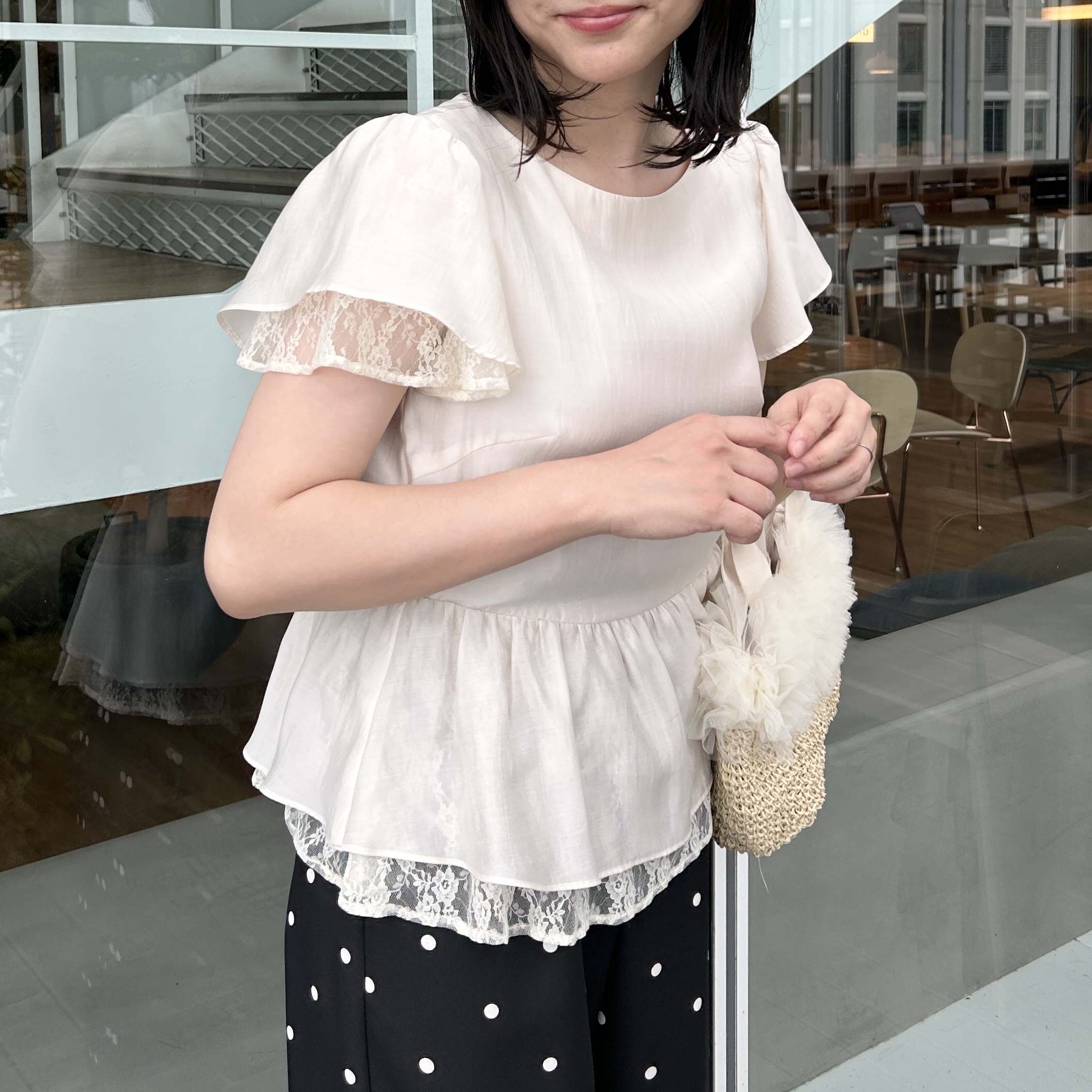 shinoさんの「Couture brooch｜【洗える】レースティアード ペプラムブラウス」を使ったコーディネート