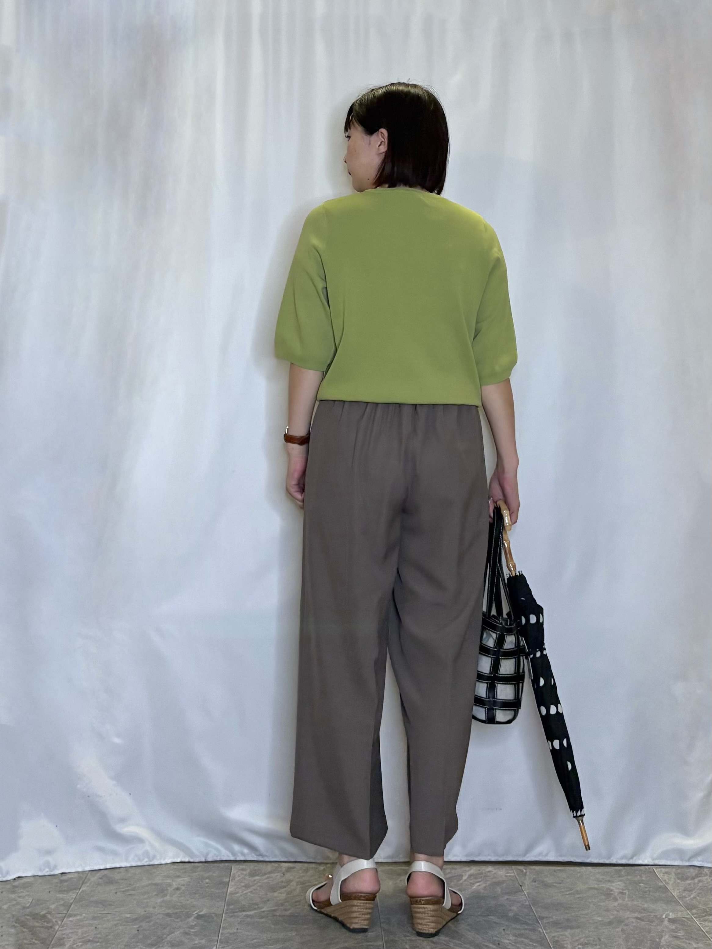 ネリさんの「SHOO･LA･RUE｜【毎日洗える/S-LL/ひんやり/UV】上半身すっきり 二の腕見せない5分袖ニット」を使ったコーディネート