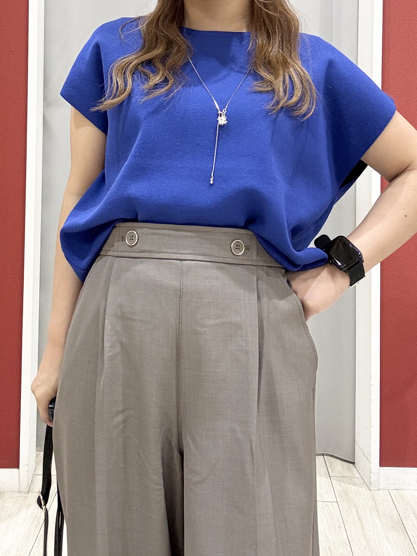 shioさんの「SHOO･LA･RUE｜【ひんやり/洗濯機可/S-LL】インせず着られる 大人シンプルサマーニット」を使ったコーディネート