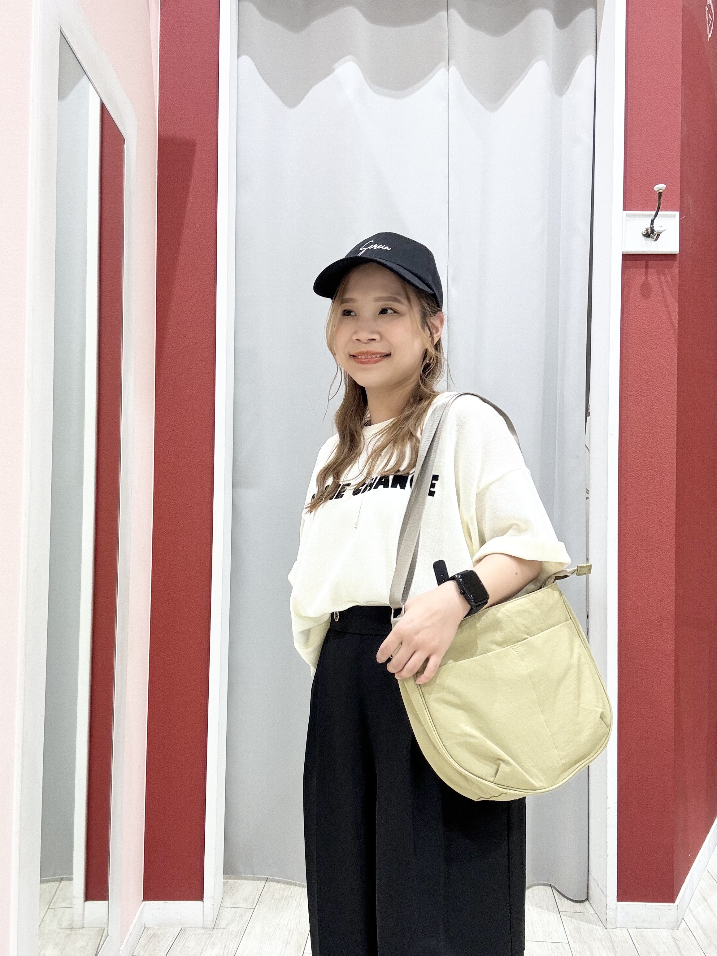 shioさんの「SHOO･LA･RUE｜【体型カバー】程よい透け感 デザインアソート 5分袖シアーニット」を使ったコーディネート