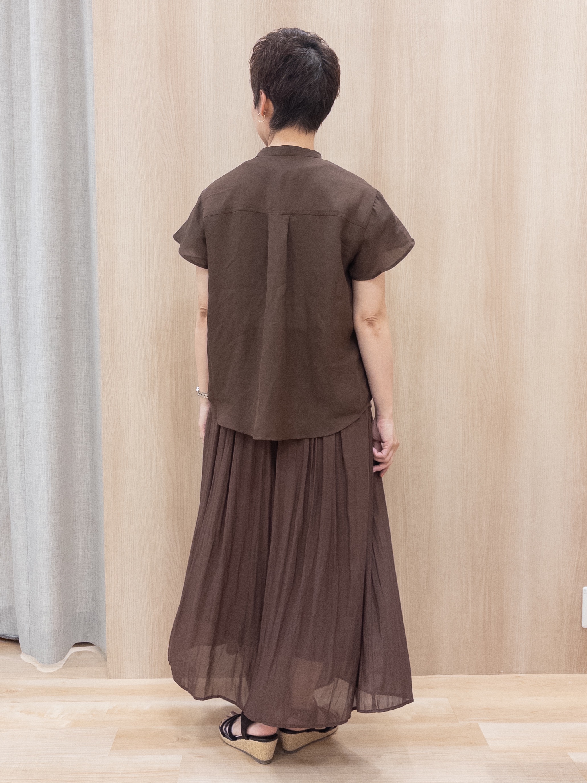 シュウコさんの「grove｜【遮熱／吸水速乾／接触冷感／UVカット】ベーシックロゴTシャツ」を使ったコーディネート