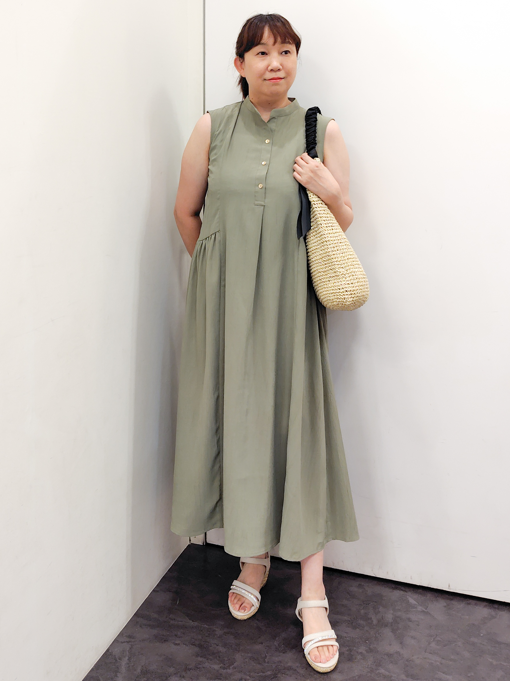 こんちゃんさんの「grove｜高評価！【接触冷感／UVカットetc】ベーシックショートカーディガン」を使ったコーディネート