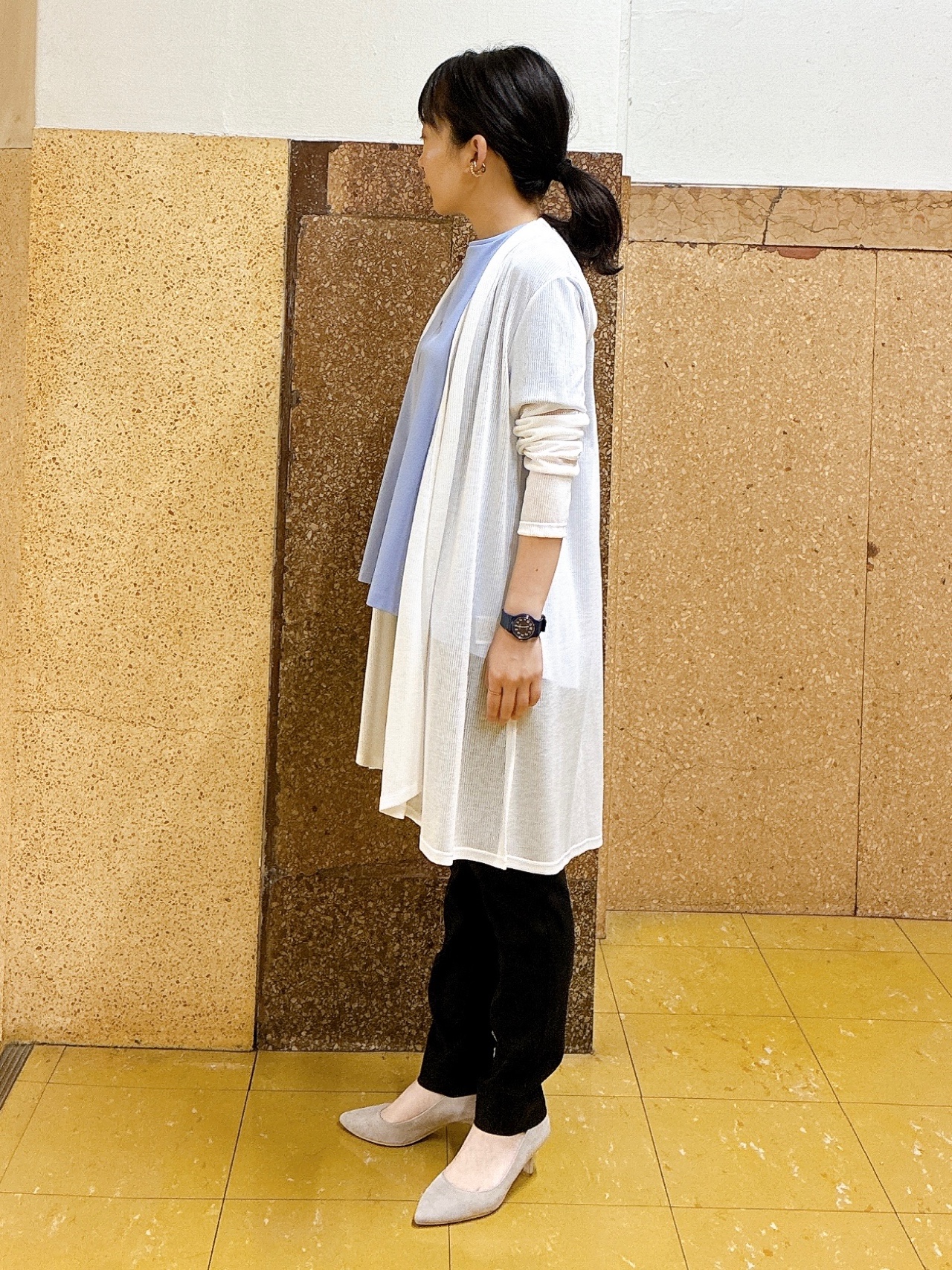 hattoriさんの「INDIVI｜【洗える／アンサンブル可能】シアースストライプカーディガン」を使ったコーディネート