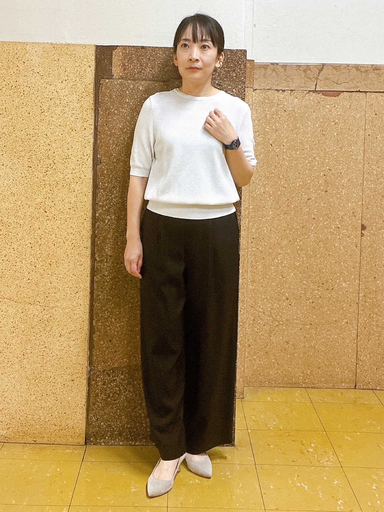hattoriさんの「INDIVI｜【アンサンブル可】ラメ混クルーネックプルオーバー」を使ったコーディネート