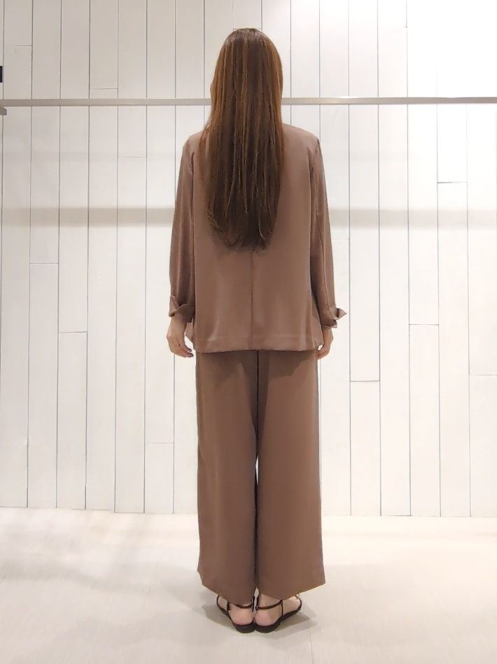SHOさんの「INDIVI｜【日本製】ビスチェインナータンクトップ」を使ったコーディネート