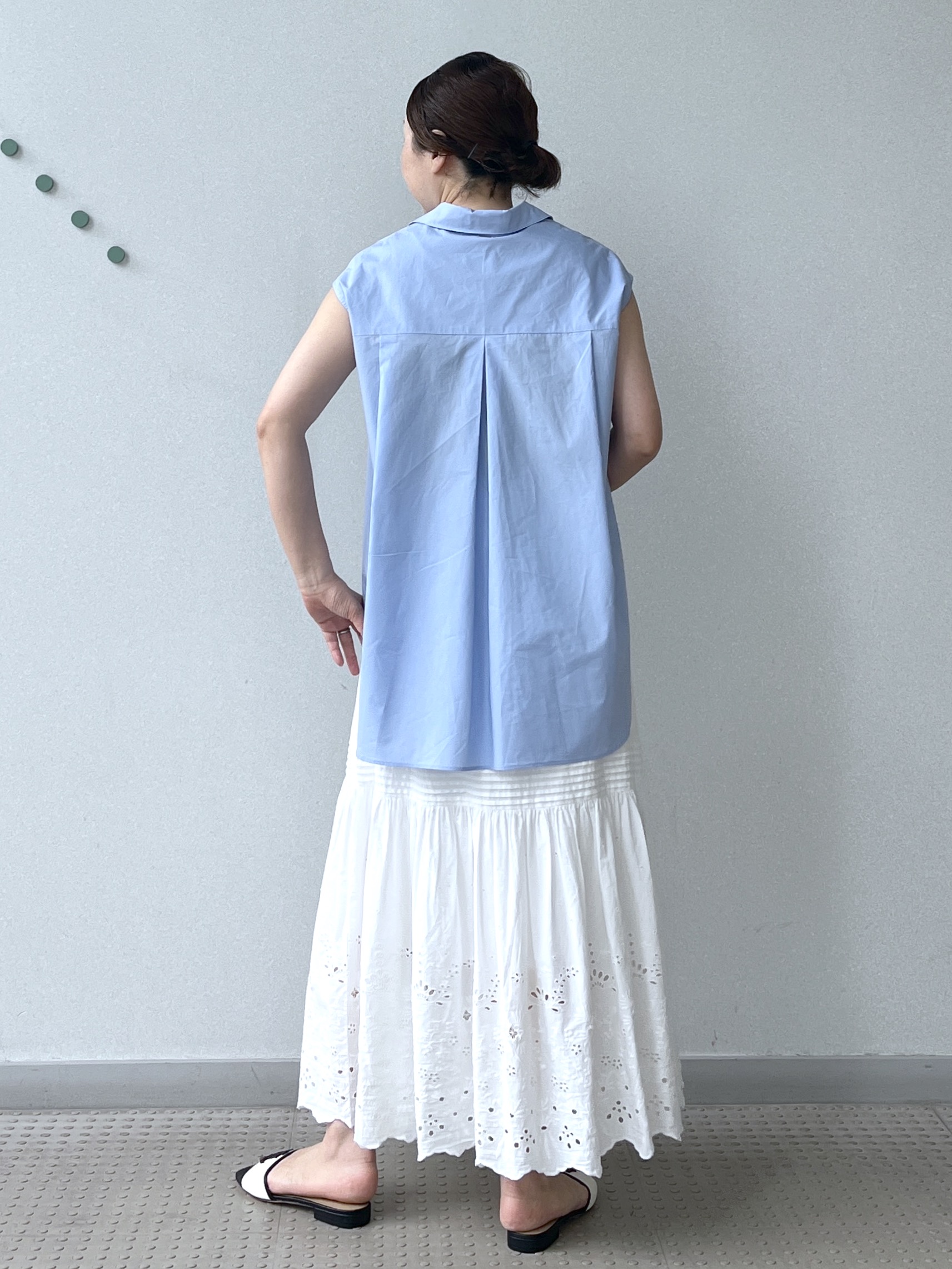 Soeさんの「DRESSTERIOR｜フレンチスリーブ スキッパーブラウス」を使ったコーディネート