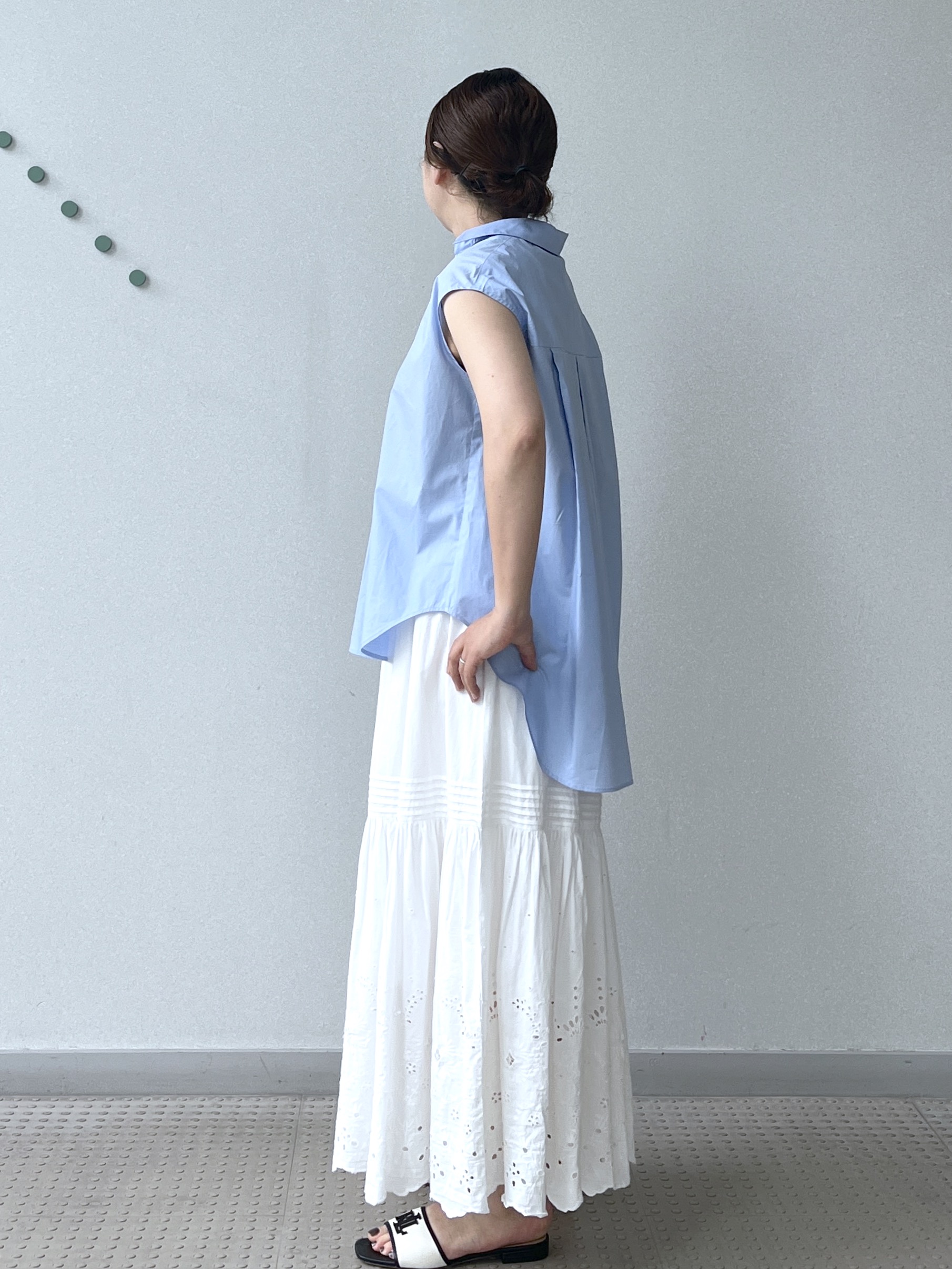 Soeさんの「DRESSTERIOR｜フレンチスリーブ スキッパーブラウス」を使ったコーディネート