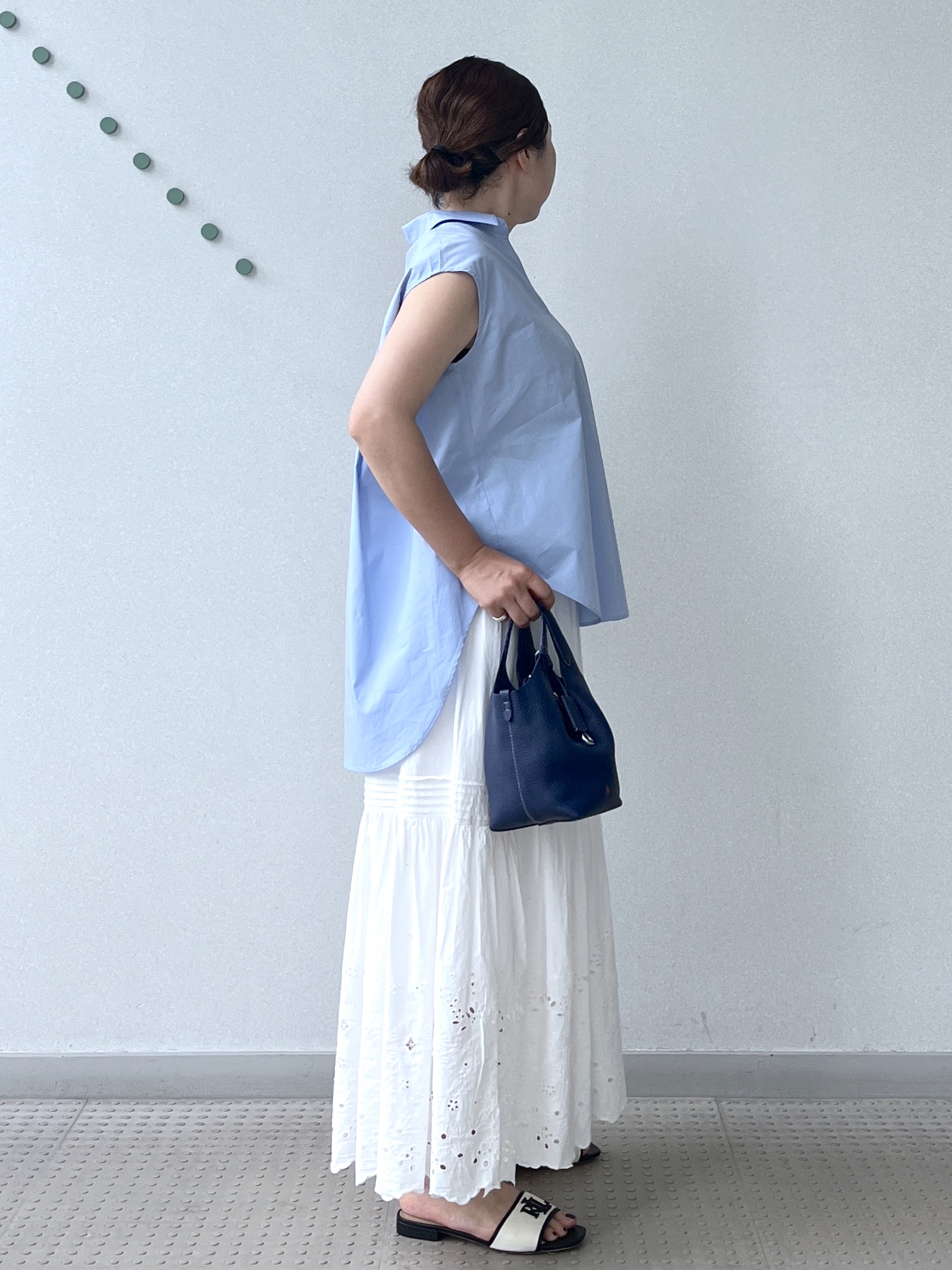 Soeさんの「DRESSTERIOR｜フレンチスリーブ スキッパーブラウス」を使ったコーディネート