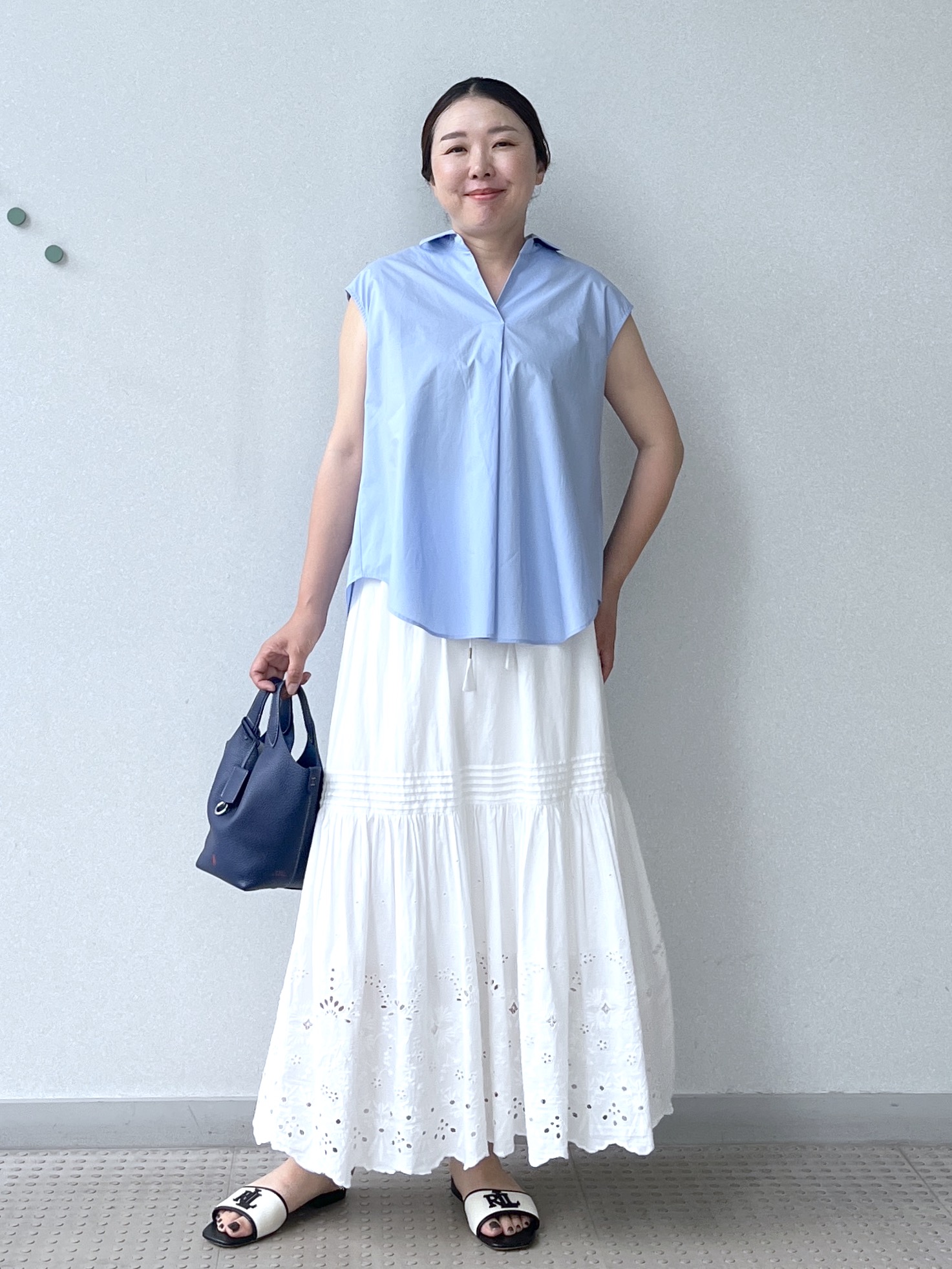 Soeさんの「DRESSTERIOR｜フレンチスリーブ スキッパーブラウス」を使ったコーディネート
