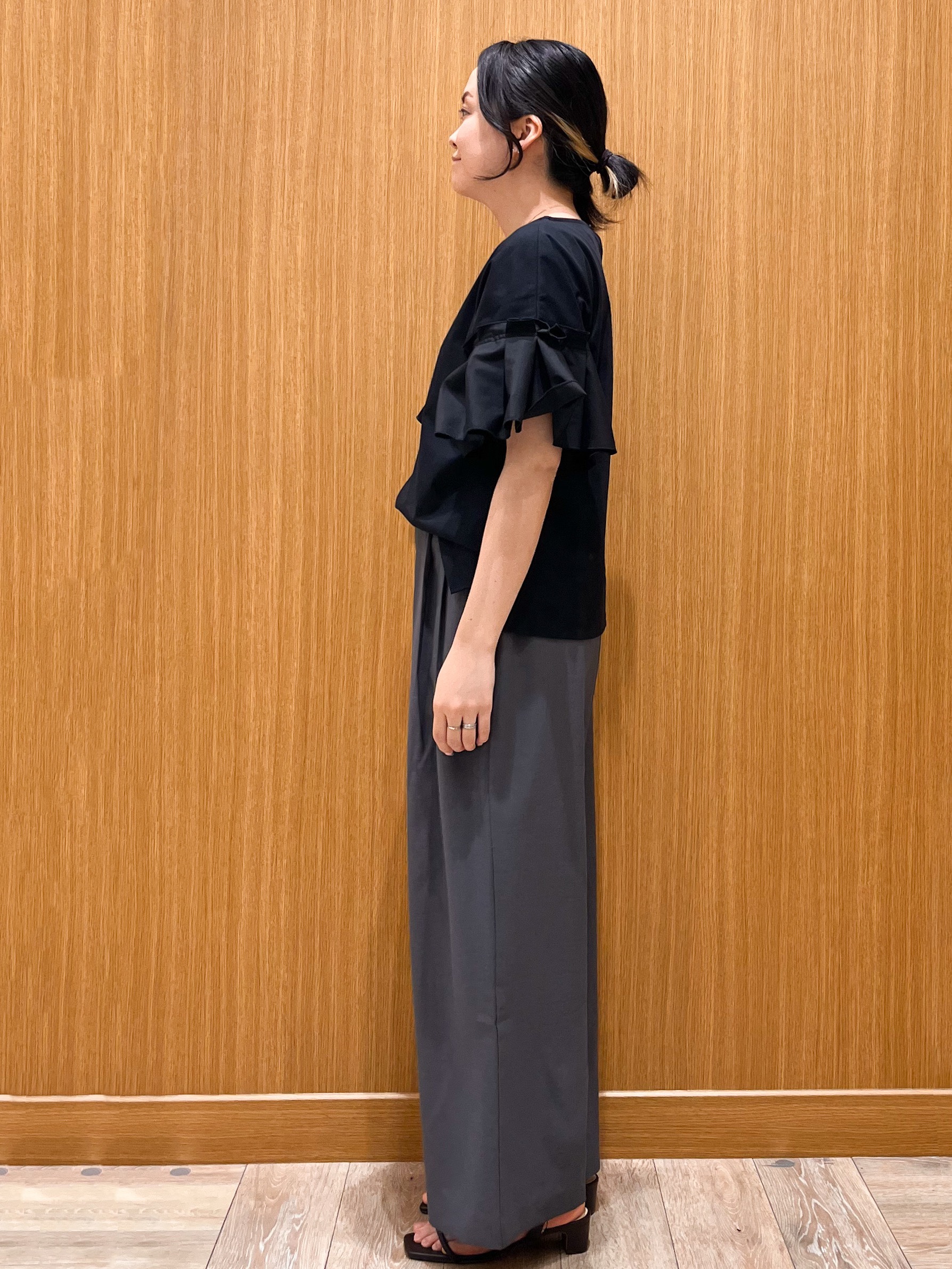 aさんの「OPAQUE.CLIP｜【接触冷感】タックスリーブカットソー《洗濯機OK》」を使ったコーディネート