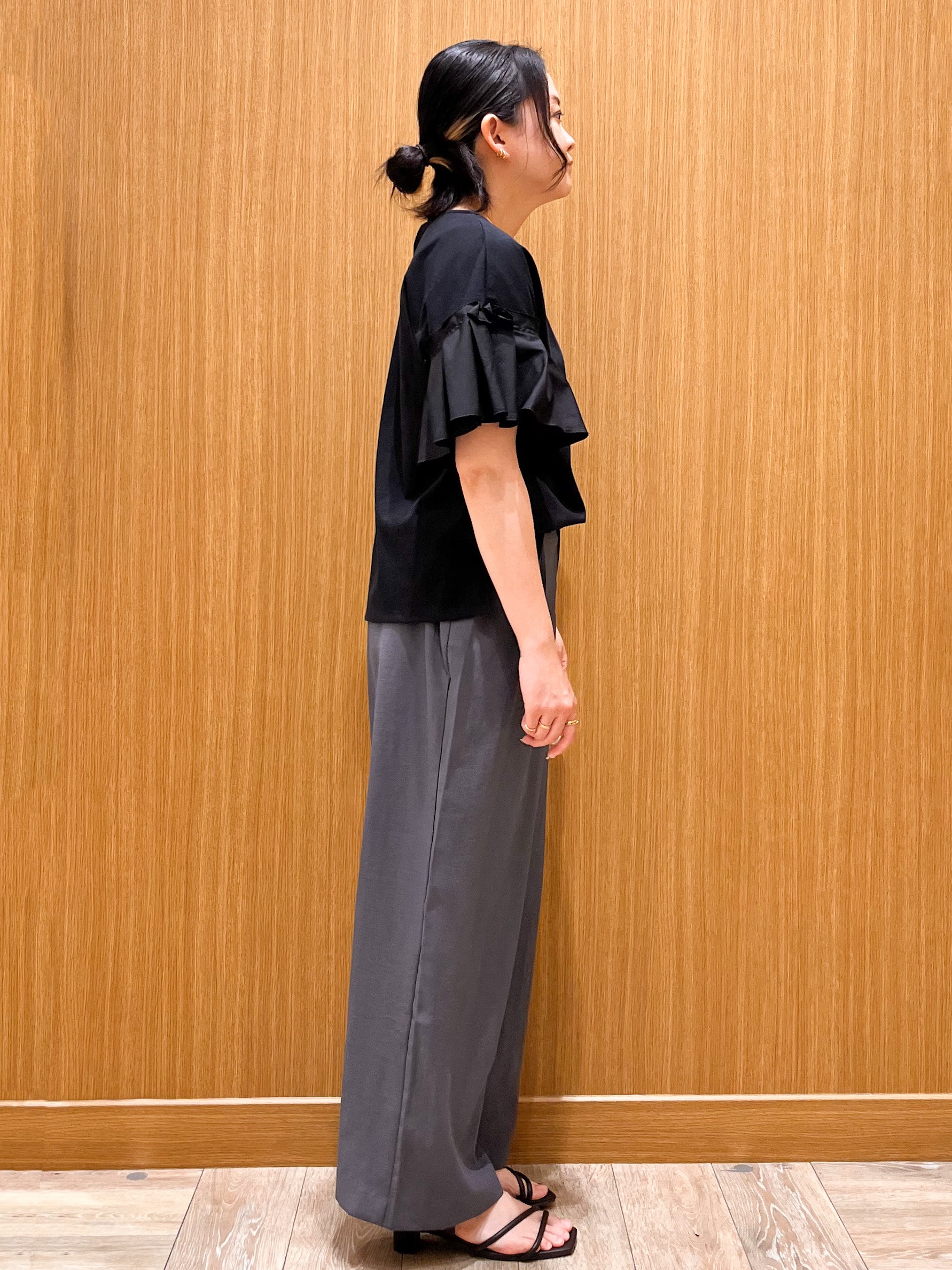 aさんの「OPAQUE.CLIP｜【接触冷感】タックスリーブカットソー《洗濯機OK》」を使ったコーディネート