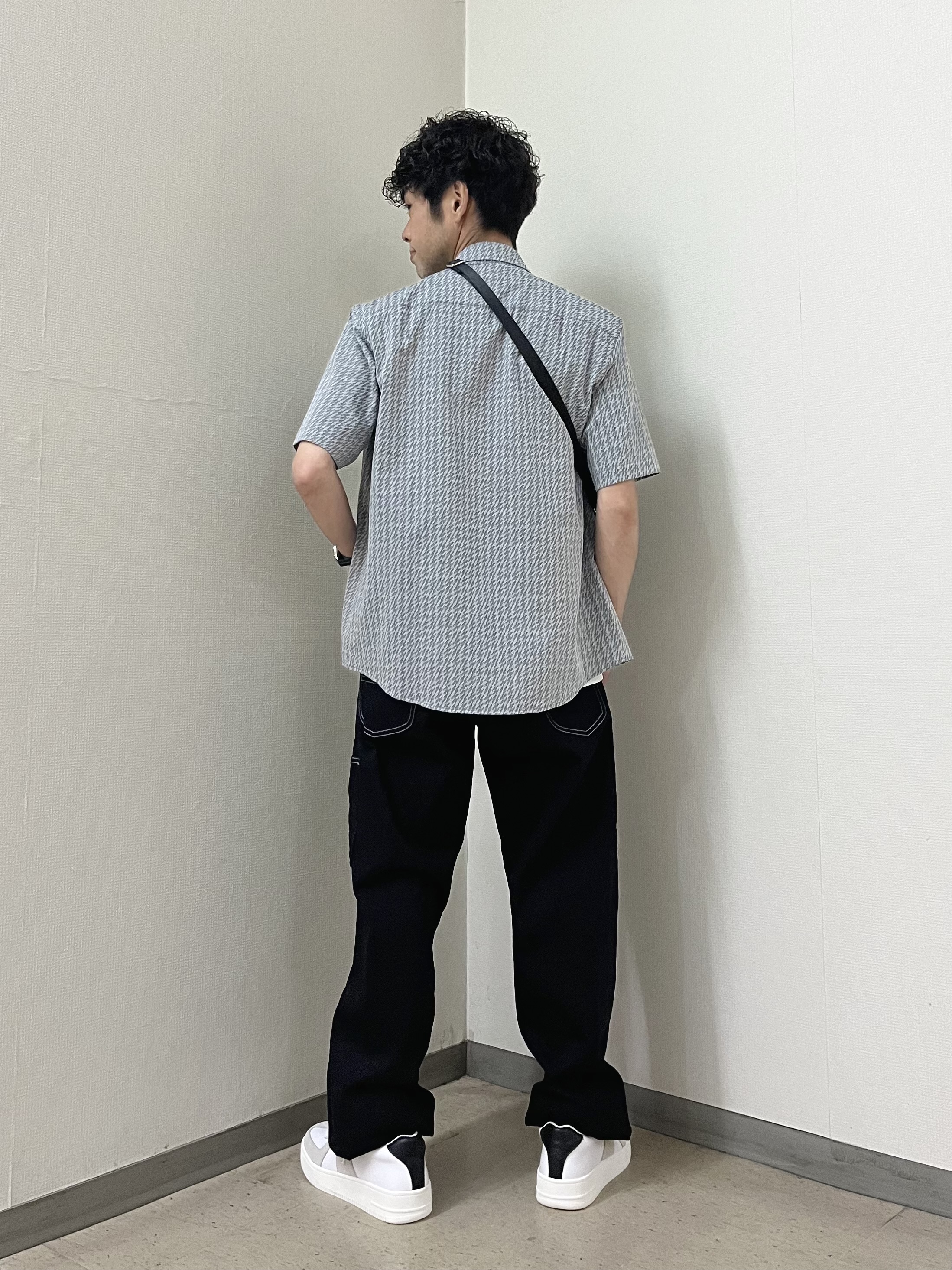 URAさんの「TAKEO KIKUCHI｜播州織り 千鳥 半袖シャツ」を使ったコーディネート