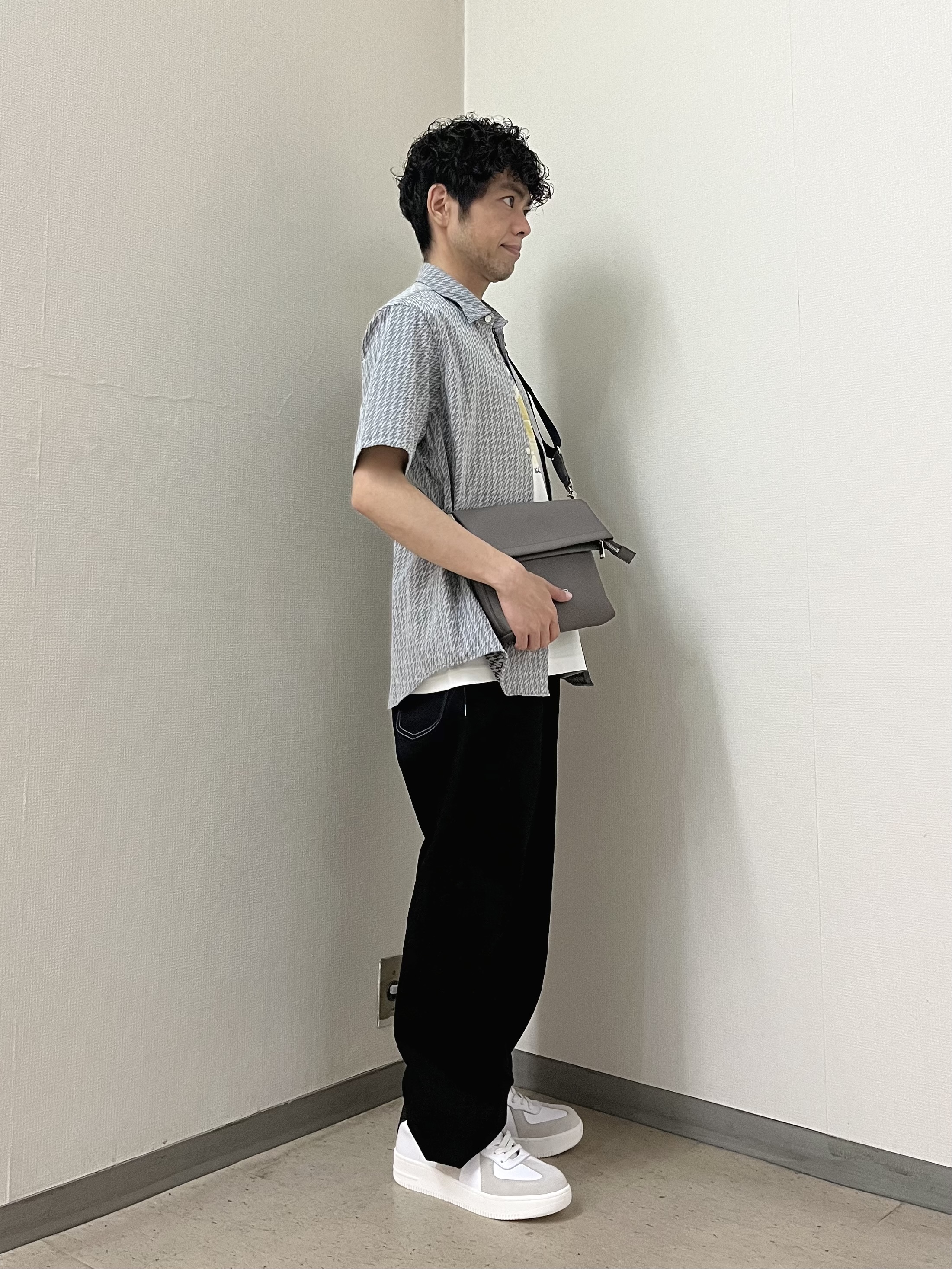 URAさんの「TAKEO KIKUCHI｜播州織り 千鳥 半袖シャツ」を使ったコーディネート