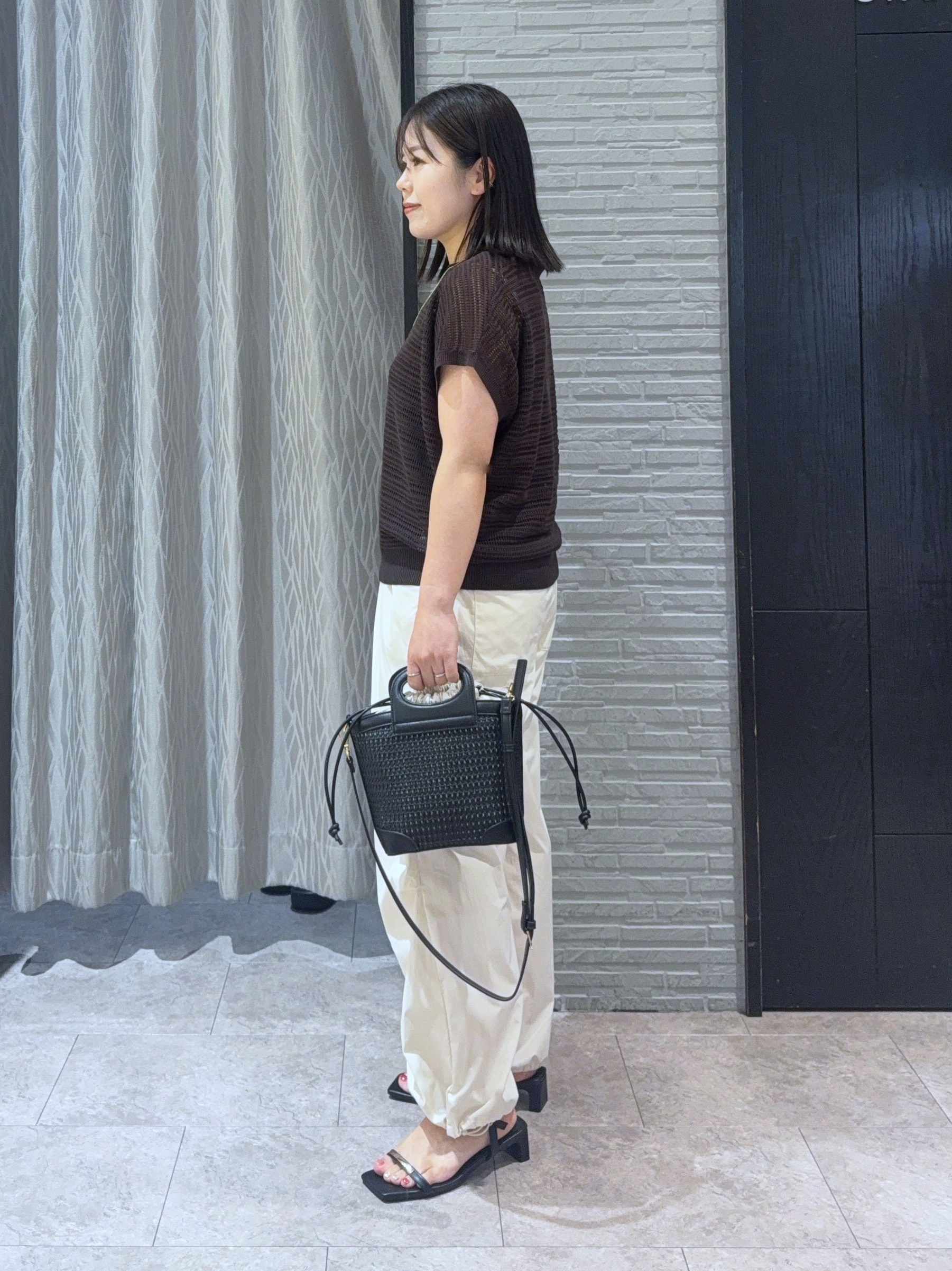 chさんの「THE SHOP TK｜【2点セット】メッシュニット+タンクトップ」を使ったコーディネート